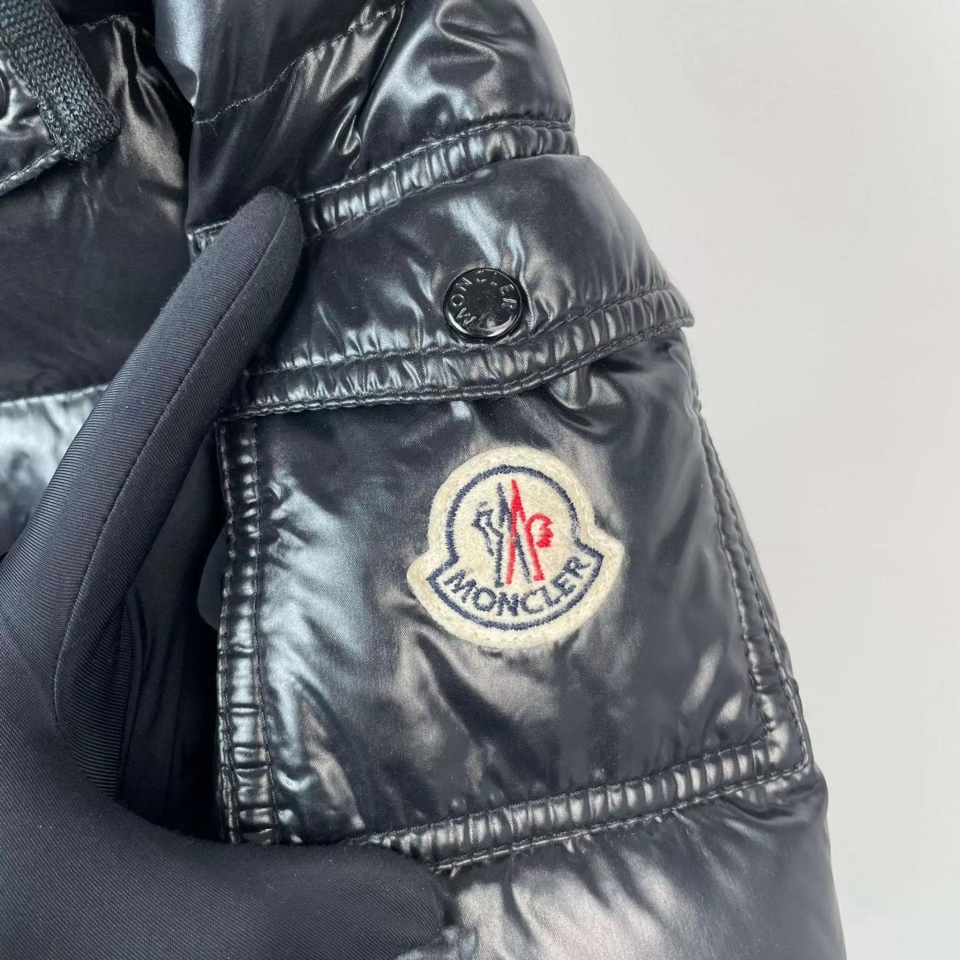 Moncler Moncler short down jacket 1 missing logo Size US S / EU 44-46 / 1 - 3 Thumbnail