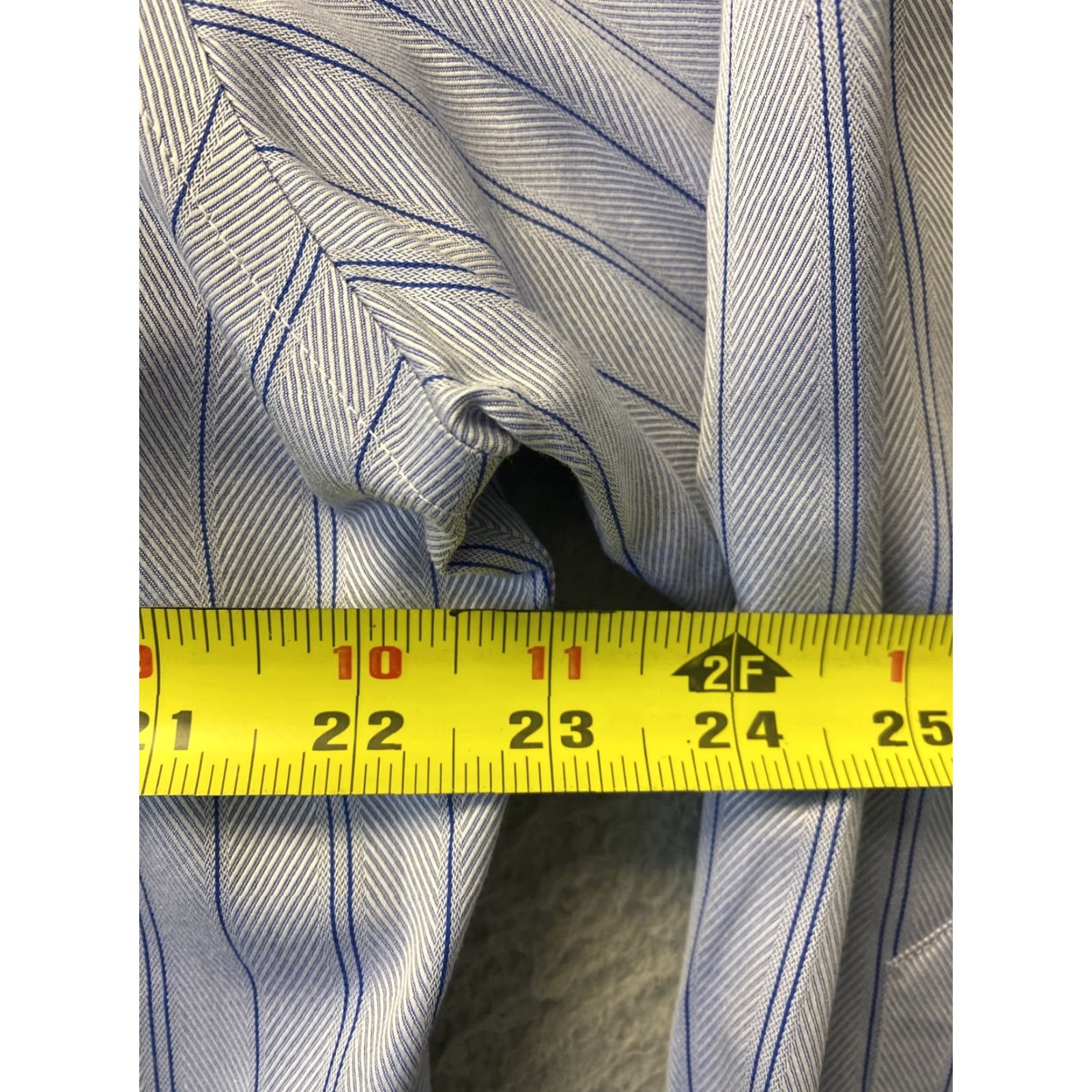 Jos. A. Bank Jos A Bank Dress Shirt Mens 16.5 33 Button Up Long Sleeve Sky Blue Regular Button-Down Collar Mens Shirt” Size 42R - 5 Thumbnail