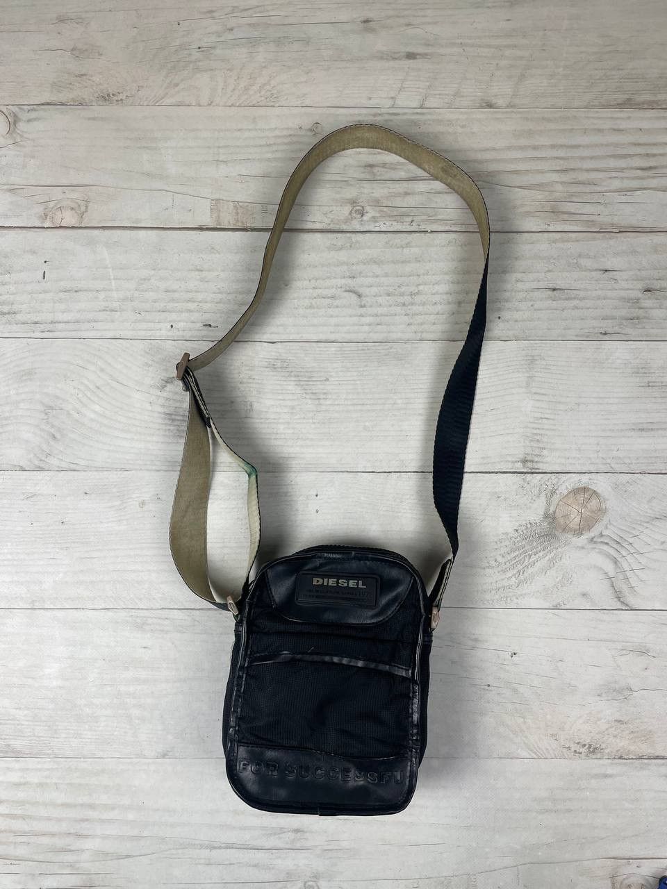 Diesel Messenger Bag Shoulders Y2K Leather Logo in Black, Men's