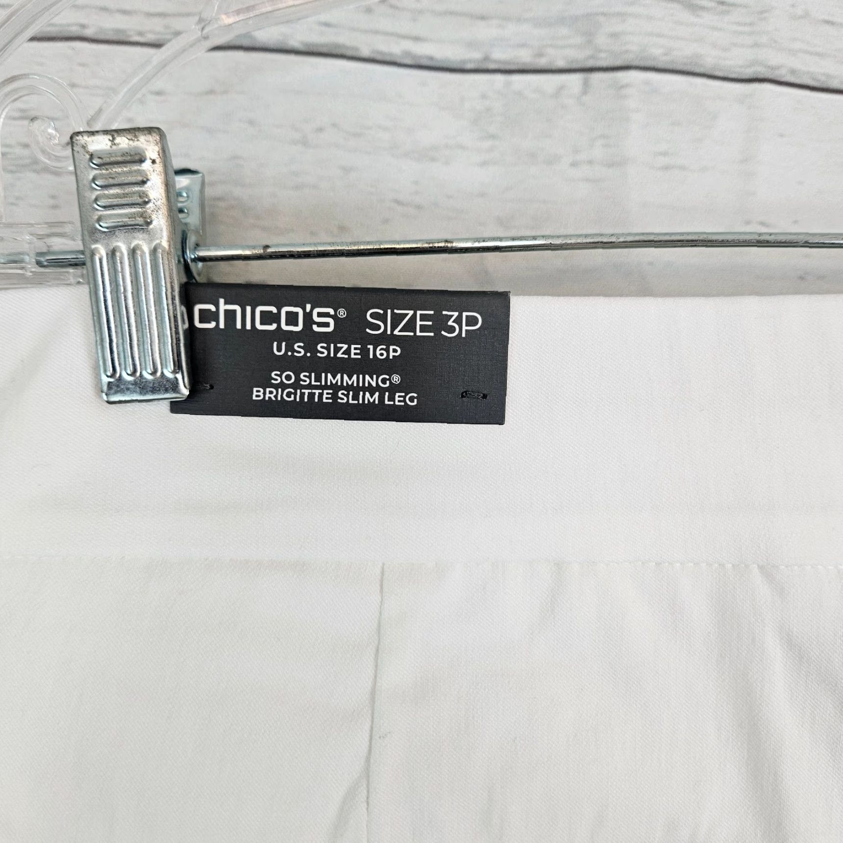 Vintage Chico's Womens Brigitte Slim Leg Crop Pants XL Petite White Blue Embroidered Cropped Pant Adult Womens White Embroidered Size 40" / US 18 - 5 Thumbnail