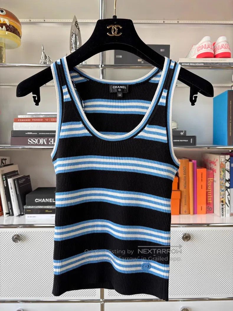 Chanel Chanel 24A black blue and white striped knitted vest Size XXS / US 00 / IT 34 - 1 Thumbnail