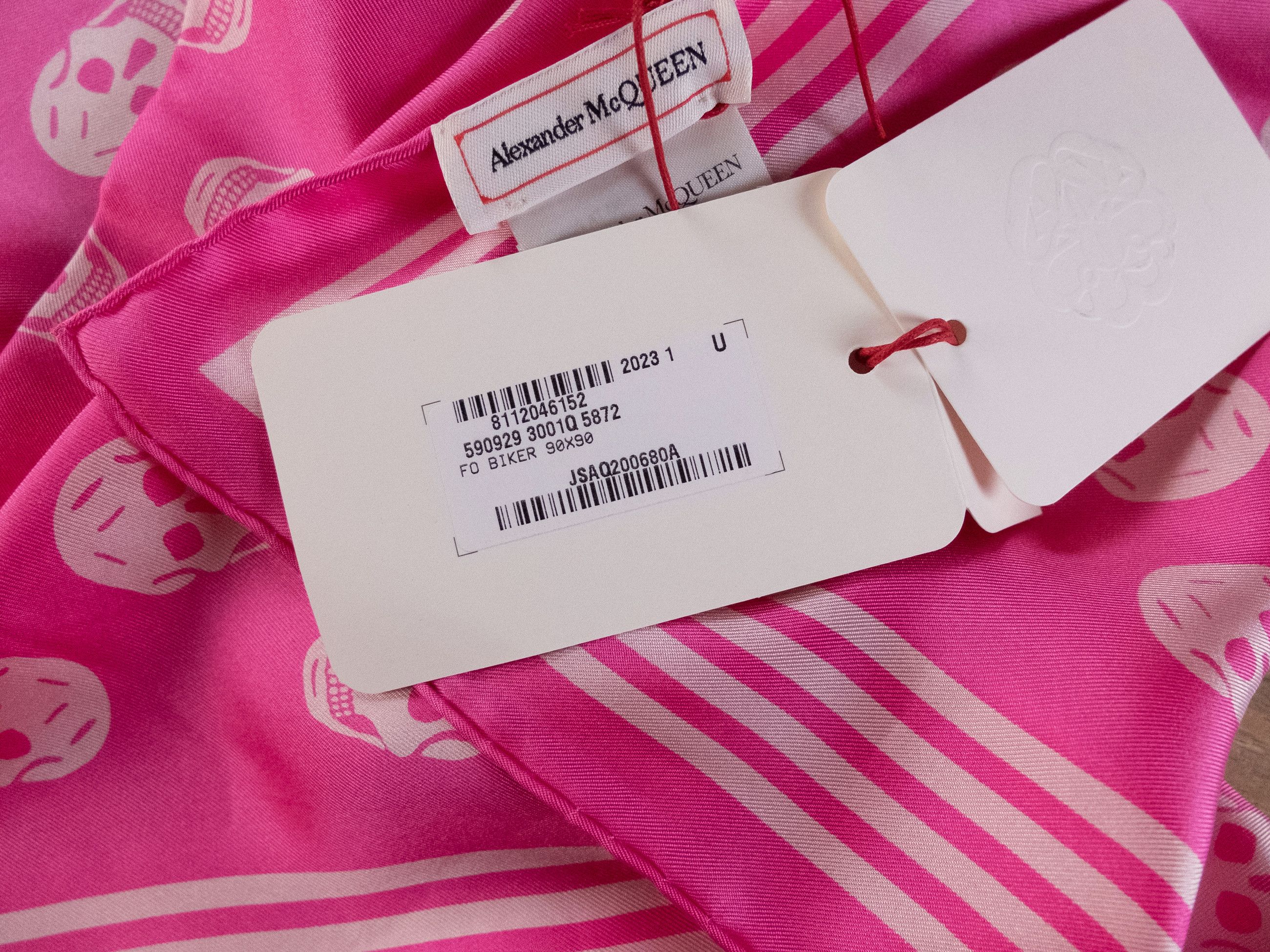 Alexander McQueen ALEXANDER MCQUEEN pink Biker Skull FO silk square scarf q Size ONE SIZE - 8 Thumbnail