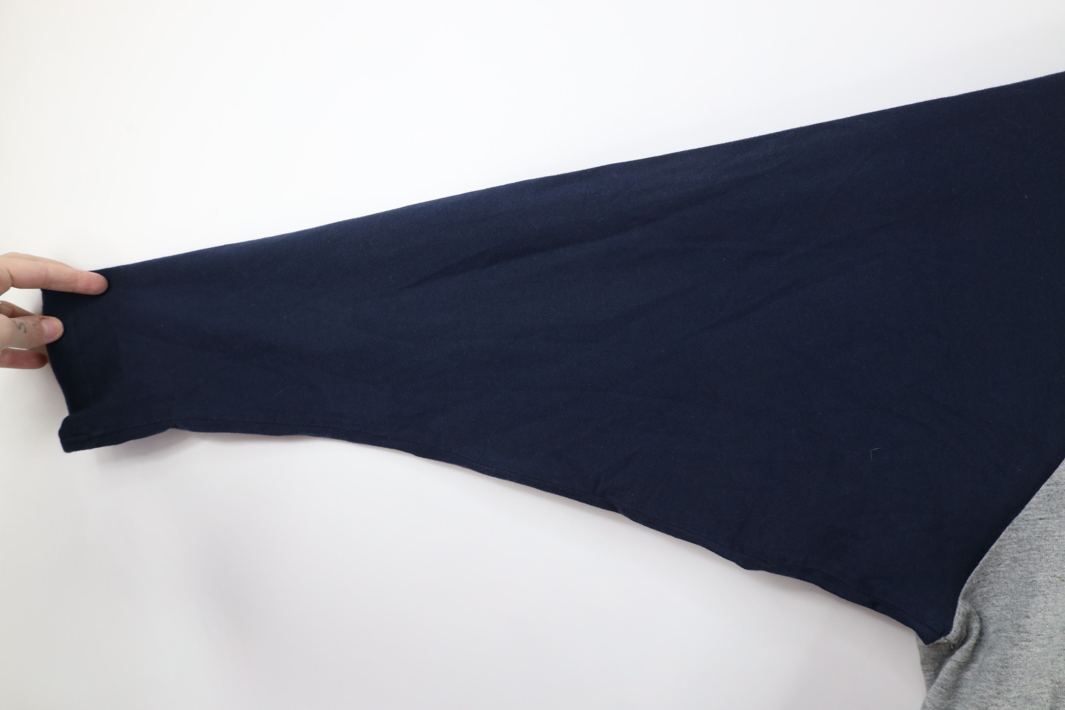 Champion × Vintage Vintage 90s Champion Out 3/4 Sleeve Raglan T-Shirt Gray Size US L / EU 52-54 / 3 - 5 Thumbnail
