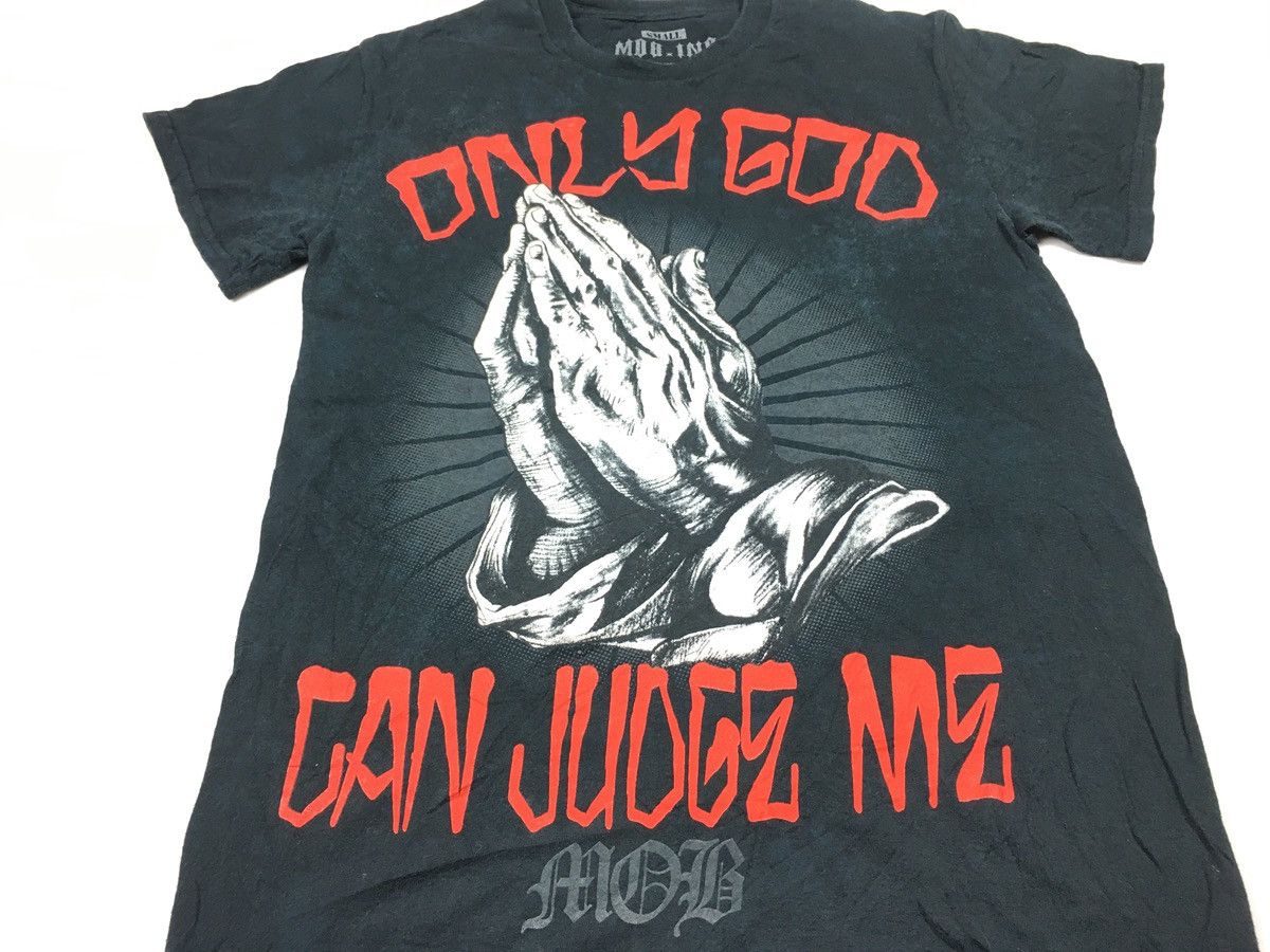 Vintage Mob Inc Only God Can Judge Me Praying Hand Printed Tee Size US S / EU 44-46 / 1 - 3 Thumbnail