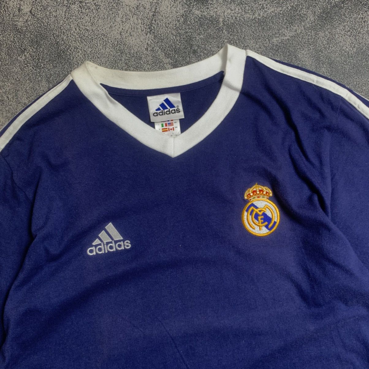 Adidas Rare Adidas Real Madrid Raul Gonzales 7 Sewn Logo Size US L / EU 52-54 / 3 - 4 Thumbnail