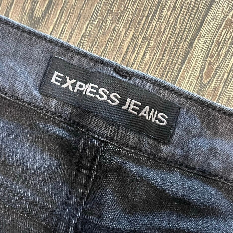 Express Express Jeans Mom Shorts Lace-Up Denim Raw Hem Black Size 2 Size 26" / US 2 / IT 38 - 5 Thumbnail