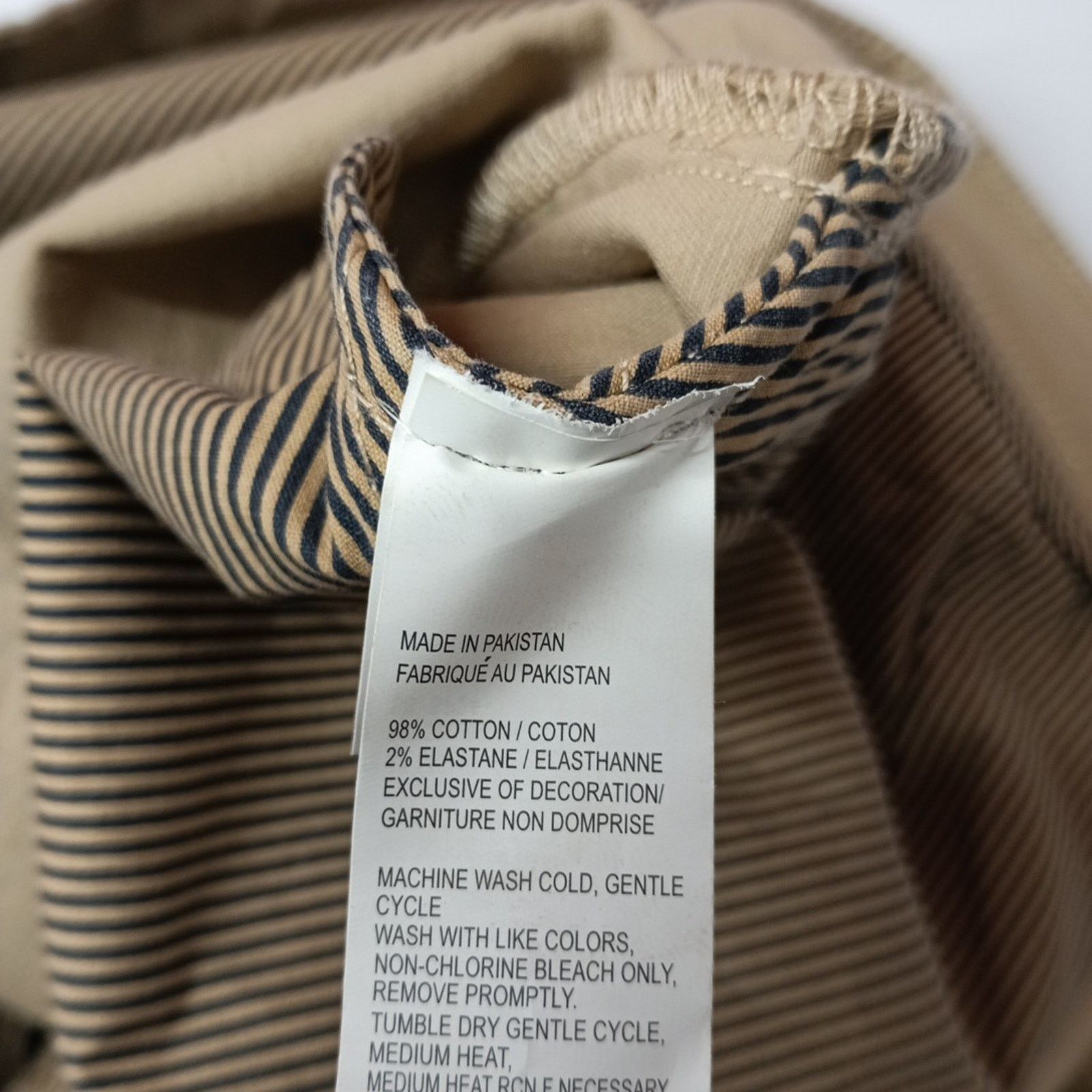 Izod Men's IZOD Saltwater Chino Khaki Shorts Size 42 Classic Fit Size US 42 / EU 58 - 3 Thumbnail