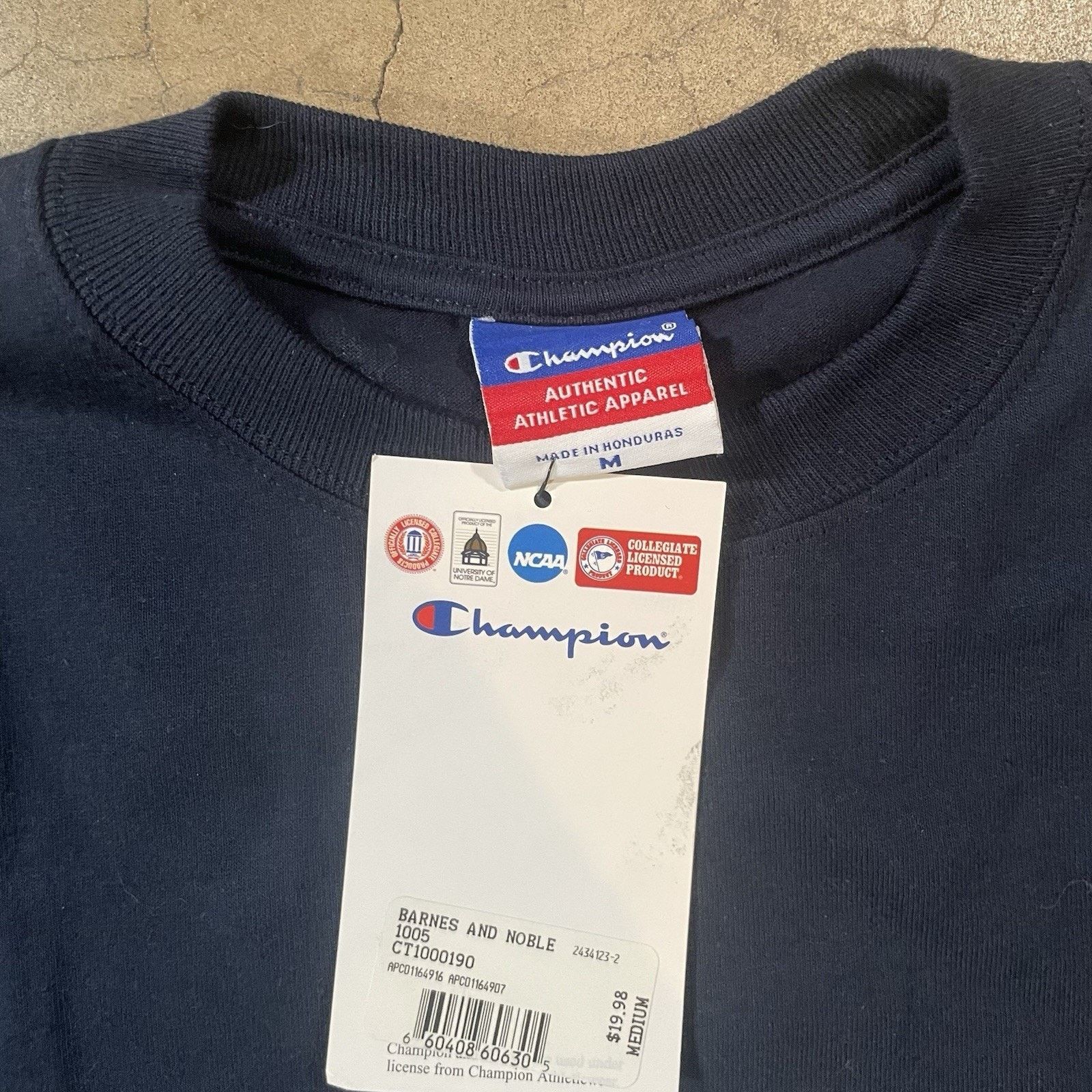 Champion YALE University Shirt Mens Size Medium Blue Short Sleeve Size US M / EU 48-50 / 2 - 4 Thumbnail