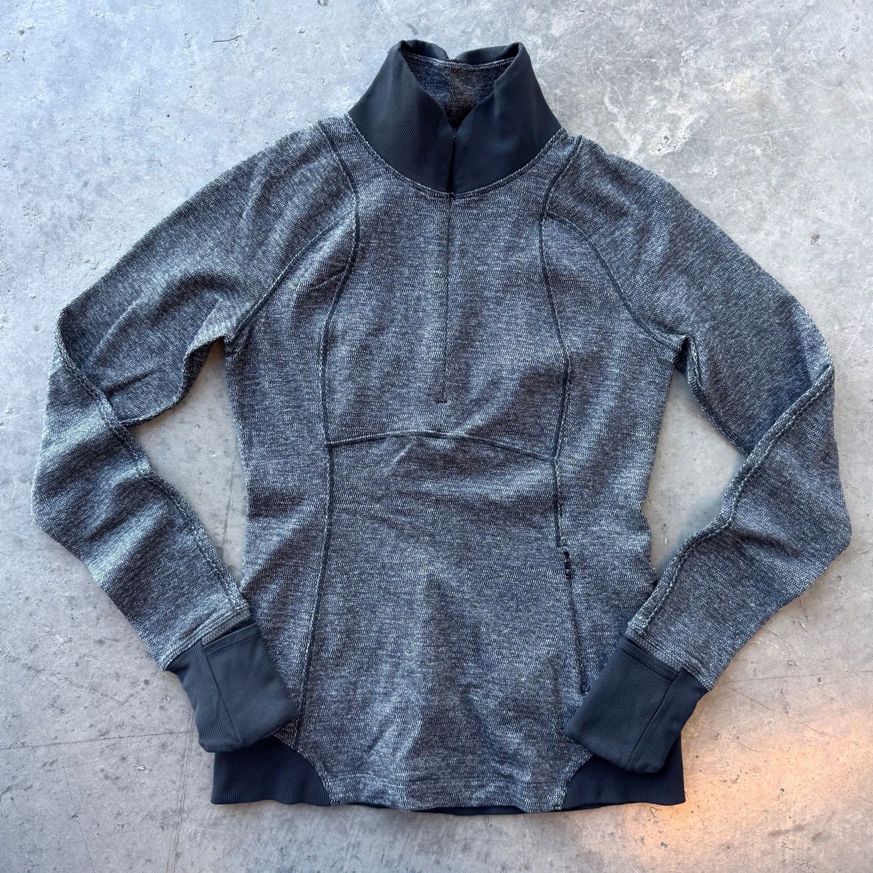 Lululemon VINTAGE Lululemon Heathered Runderful 1/2 Zip Slim Fit Sweatshirt Women 6 Gray Size M / US 6-8 / IT 42-44 - 2 Thumbnail