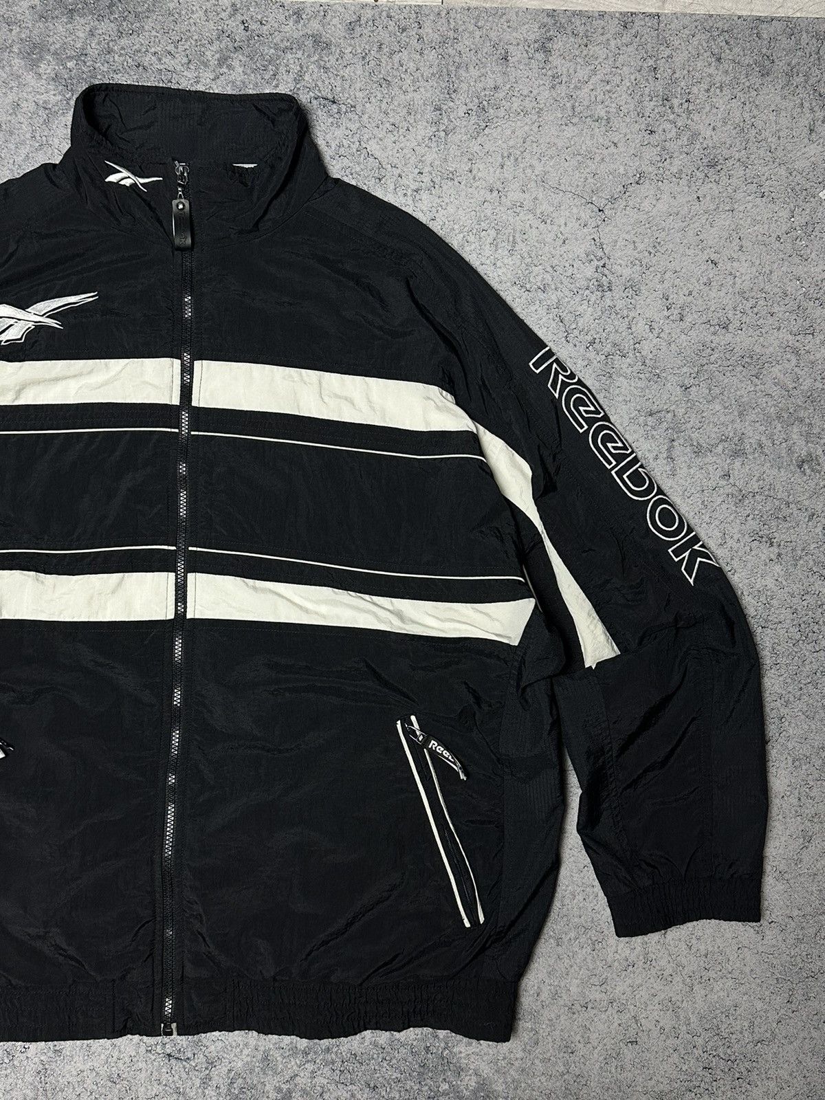 Reebok Vintage Reebok Track Windbreaker Jacket Size US XL / EU 56 / 4 - 3 Thumbnail