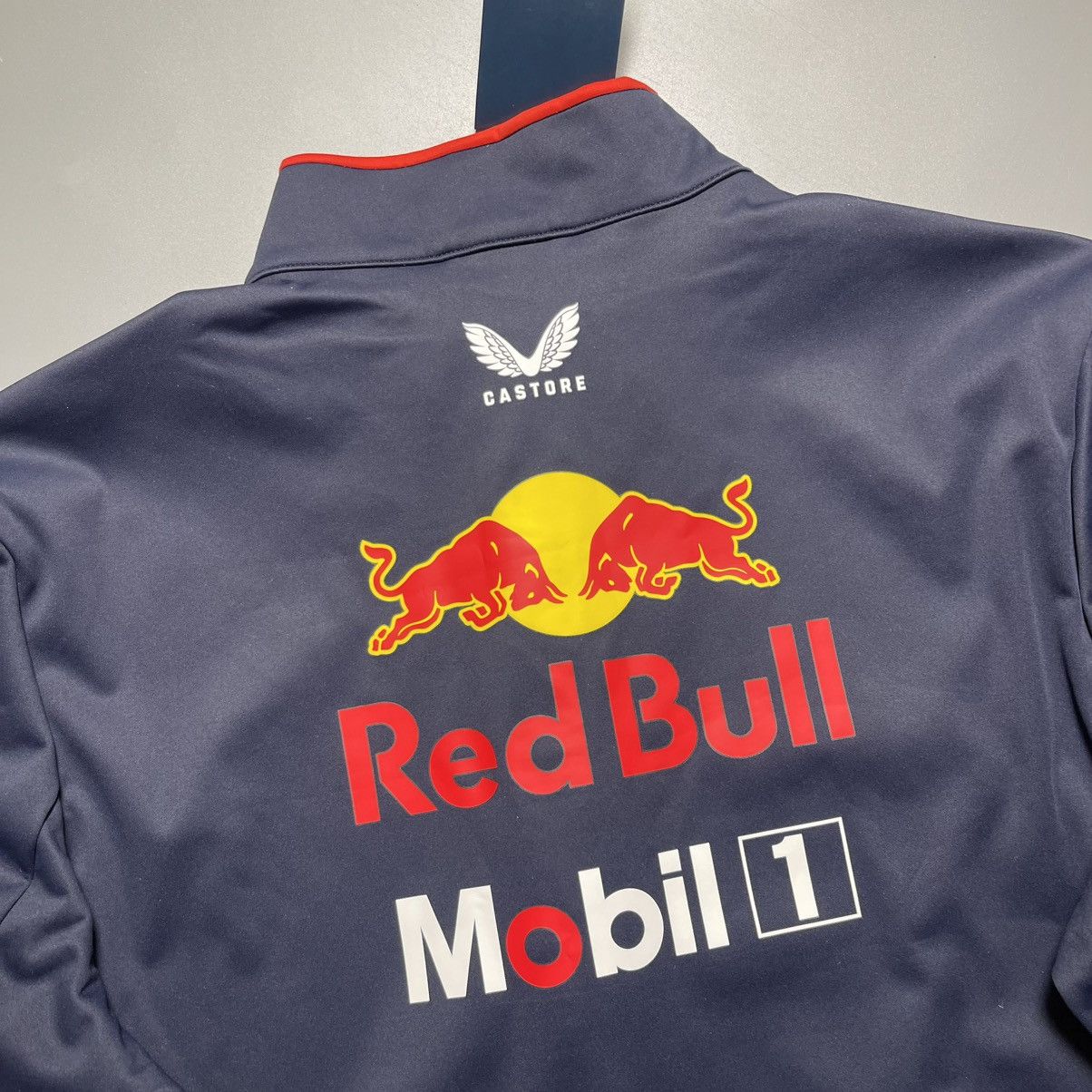 Castore × Red Bull NWT RED BULL RACING 2024 TEAM SOFT SHELL JACKET Size US M / EU 48-50 / 2 - 13 Thumbnail