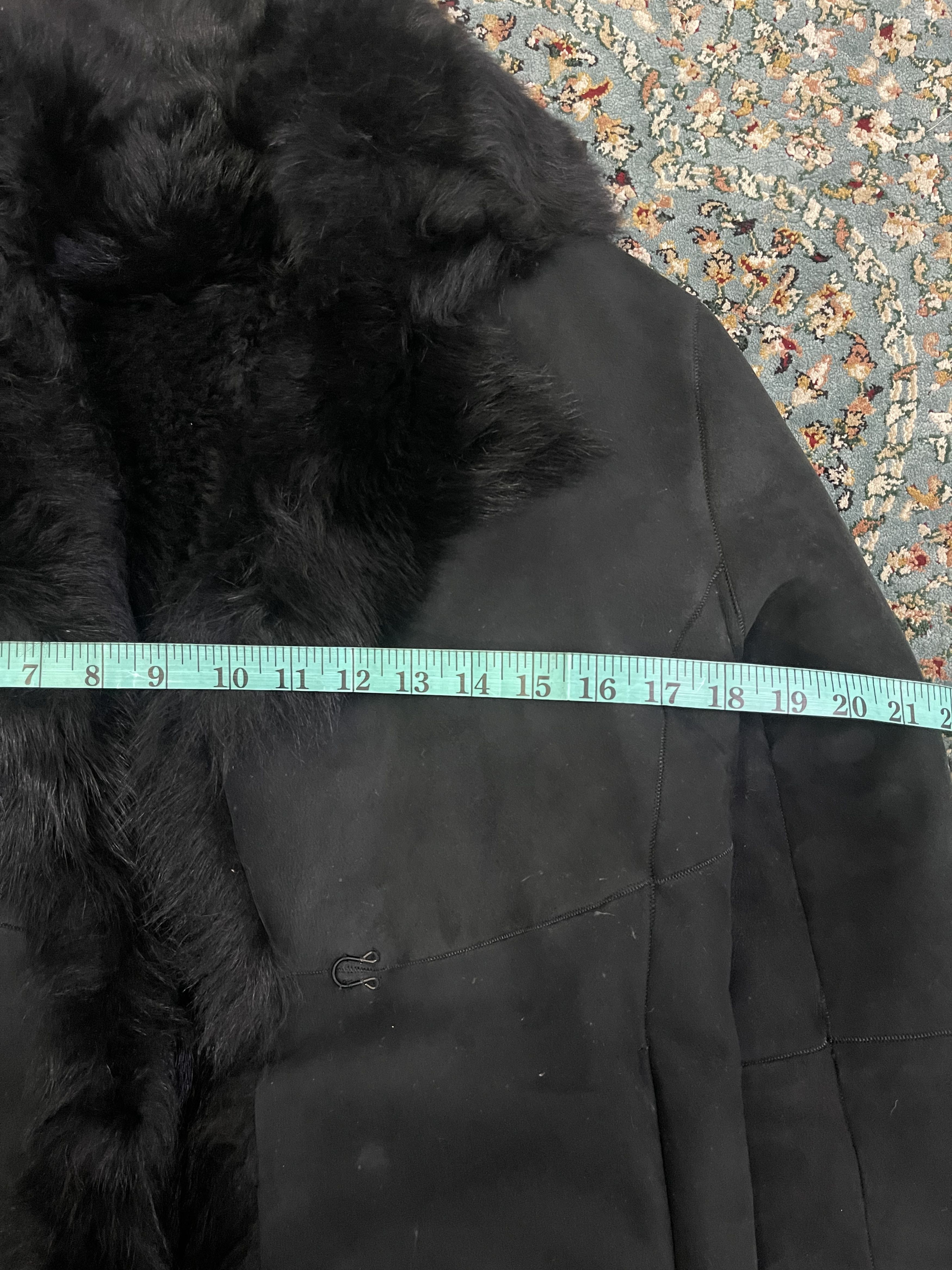 Luxury Black Fur Trim Winter Jacket Plush Fur Collar Cuffs