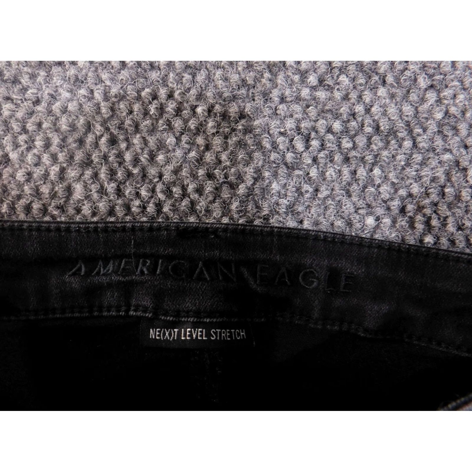 American Eagle Outfitters American Eagle Outfitters Jeans Womens Size 2 Black High Rise Jegging Dark Rise: Mid (8.5-10.5 in) 26 in Inseam 5-Pocket Denim Stretch Regular Fit N/A Size 26" / US 2 / IT 38 - 3 Thumbnail
