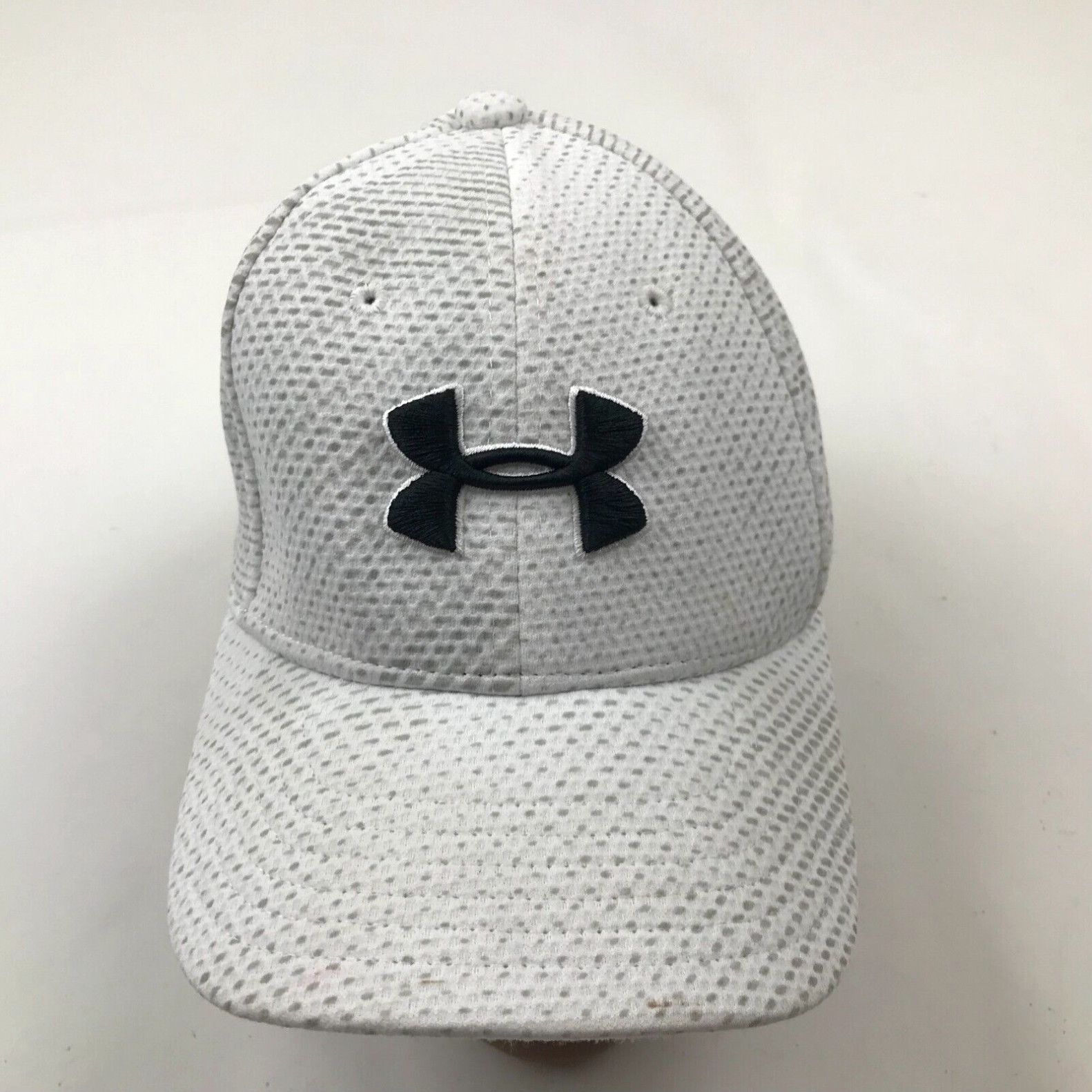 Under Armour Under Armour Hat Cap Stretch Fit Youth White Black Embroidered  Golfer Golfing