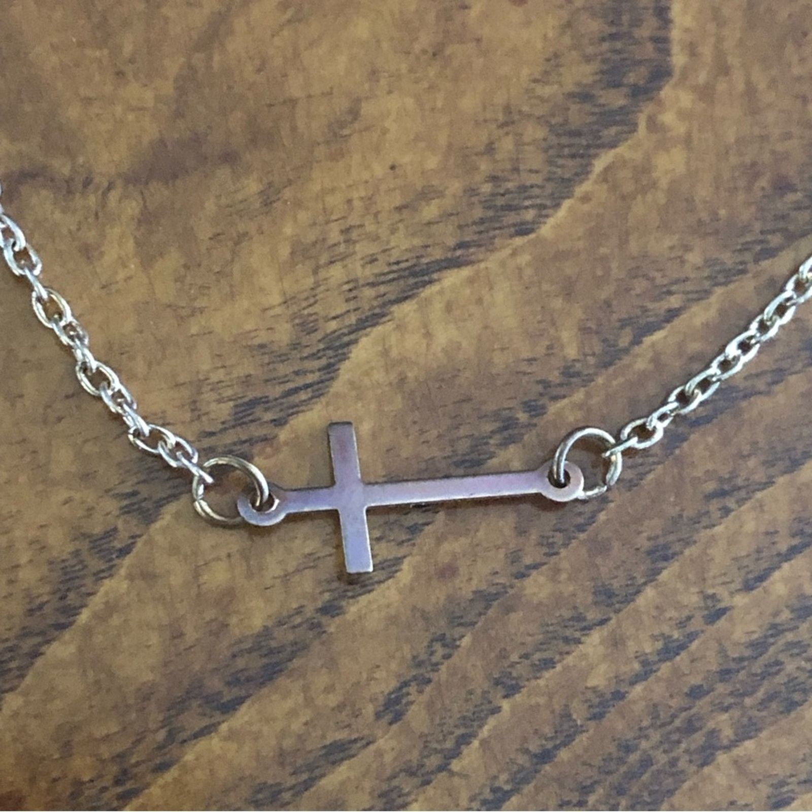 Jewelry Gold plated cross chain necklace Size ONE SIZE - 8 Thumbnail
