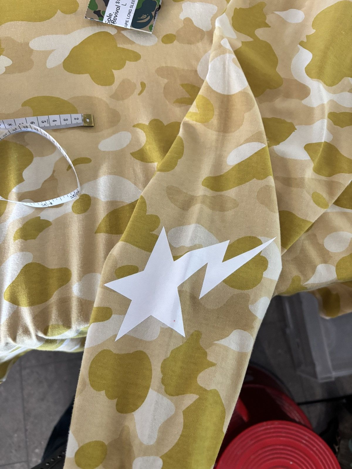 Bape BAPE YELLOW LONG SLEEVE SIZE L Size US L / EU 52-54 / 3 - 5 Thumbnail