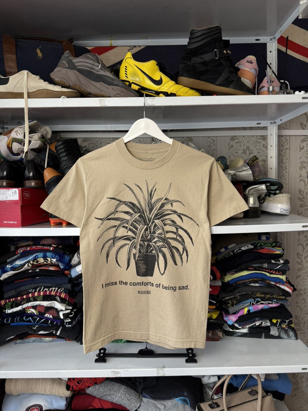 Pleasures Pleasures 'I miss the comforts of being sad' T-shirt Size US S / EU 44-46 / 1 - 1 Thumbnail