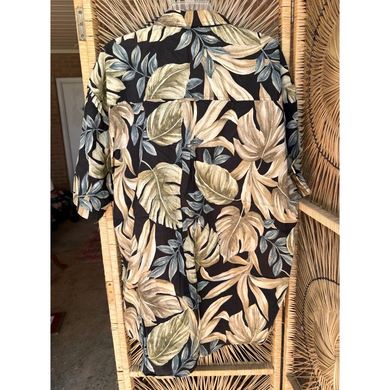 Chaps VINTAGE Chaps Ralph Lauren Big & Tall 2XLT Hawaiian Shirt Black Short Sleeve Button-Up Tropical Leaf Mens Size US XXL / EU 58 / 5 - 4 Thumbnail