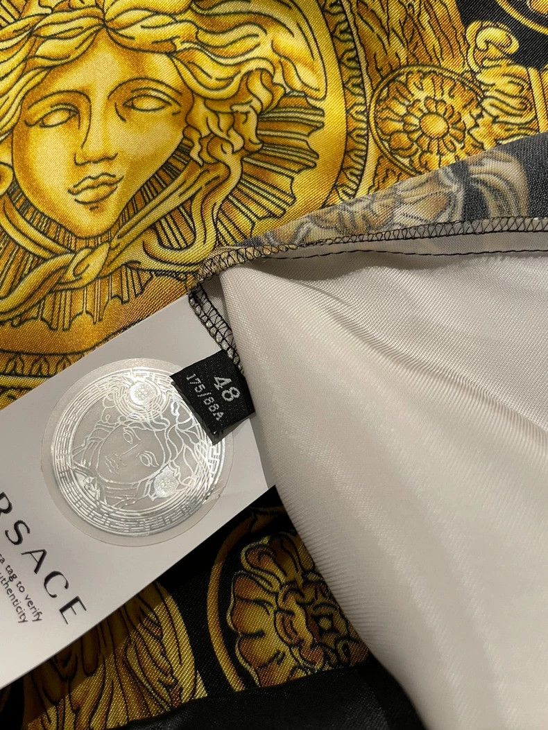Versace Versace Baroque black and gold pullover shirt Size US M / EU 48-50 / 2 - 5 Thumbnail