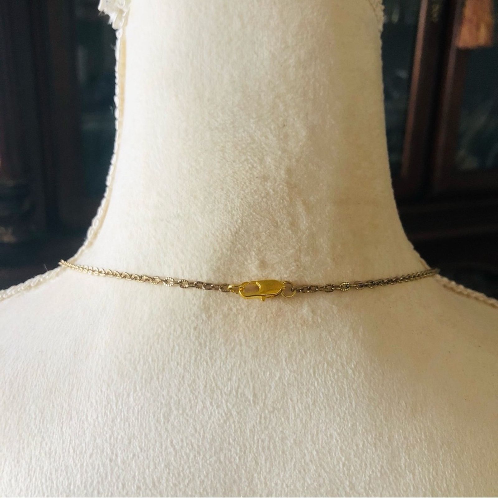 Handmade Handcrafted gold frame mother of pearl necklace Size ONE SIZE - 8 Thumbnail