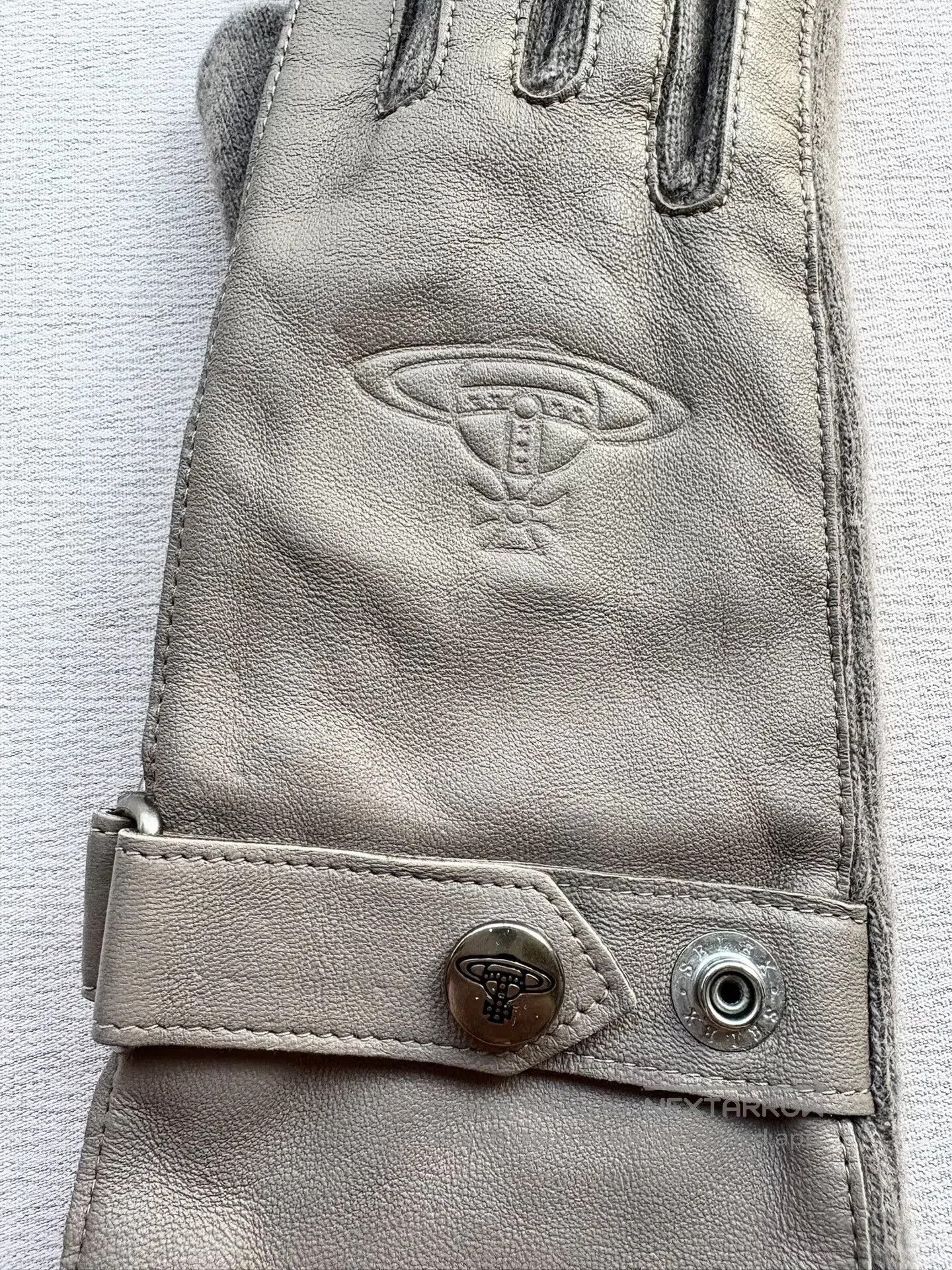 Vivienne Westwood Vivienne Westwood Gray Leather Gloves. Size ONE SIZE - 6 Thumbnail