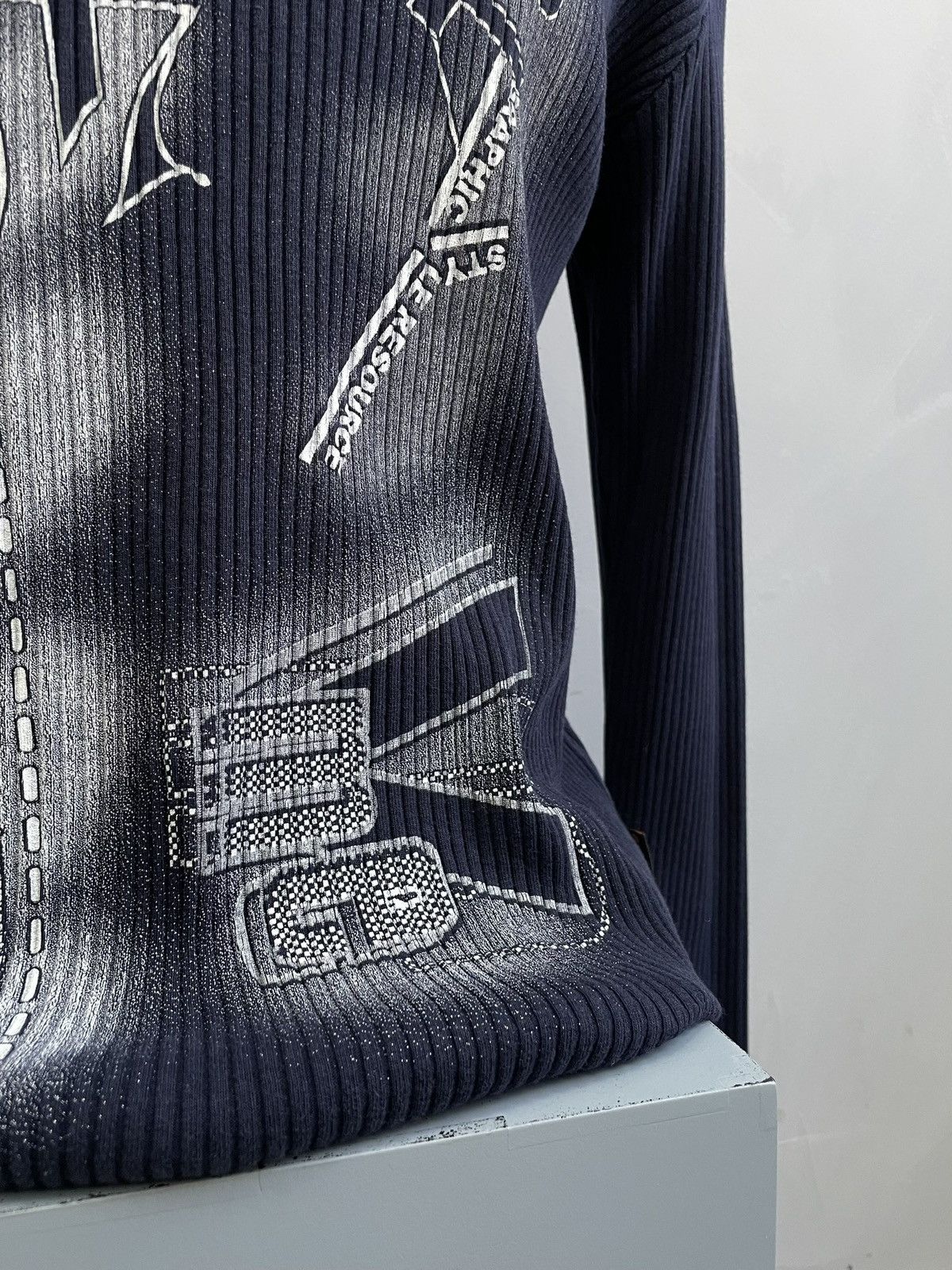 Diesel Rare Diesel style overprint japanese style sweater Size US M / EU 48-50 / 2 - 3 Thumbnail
