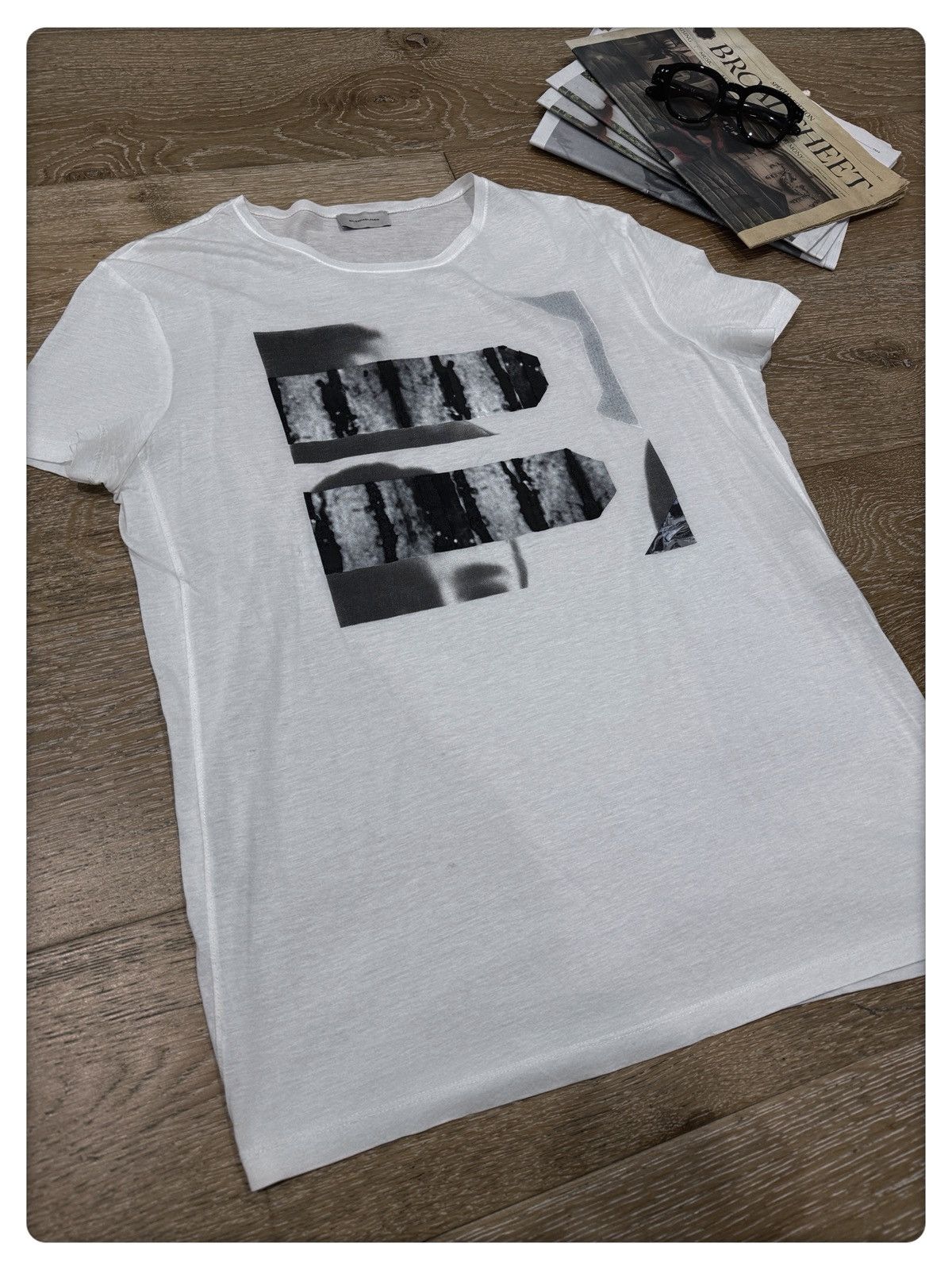 Balenciaga Rare Balenciaga Paris Graphic T-shirt – Portugal Made Size US XS / EU 42 / 0 - 2 Thumbnail