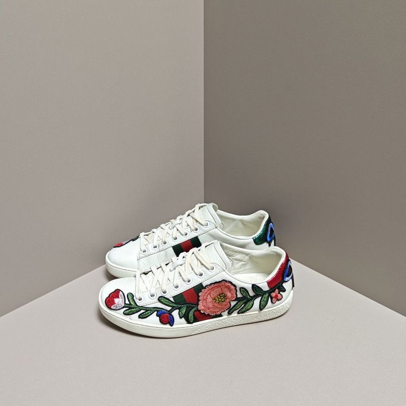 Gucci Ace Embroidered Floral Low-Top Sneakers 0079