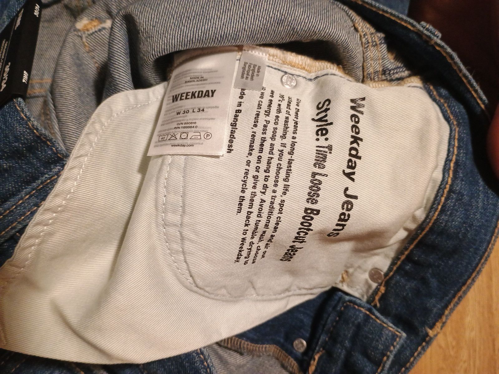Weekday bootcut WEEKDAY baggy flare astro time w30 w31 w32 l36 34 Size US 33 - 9 Thumbnail