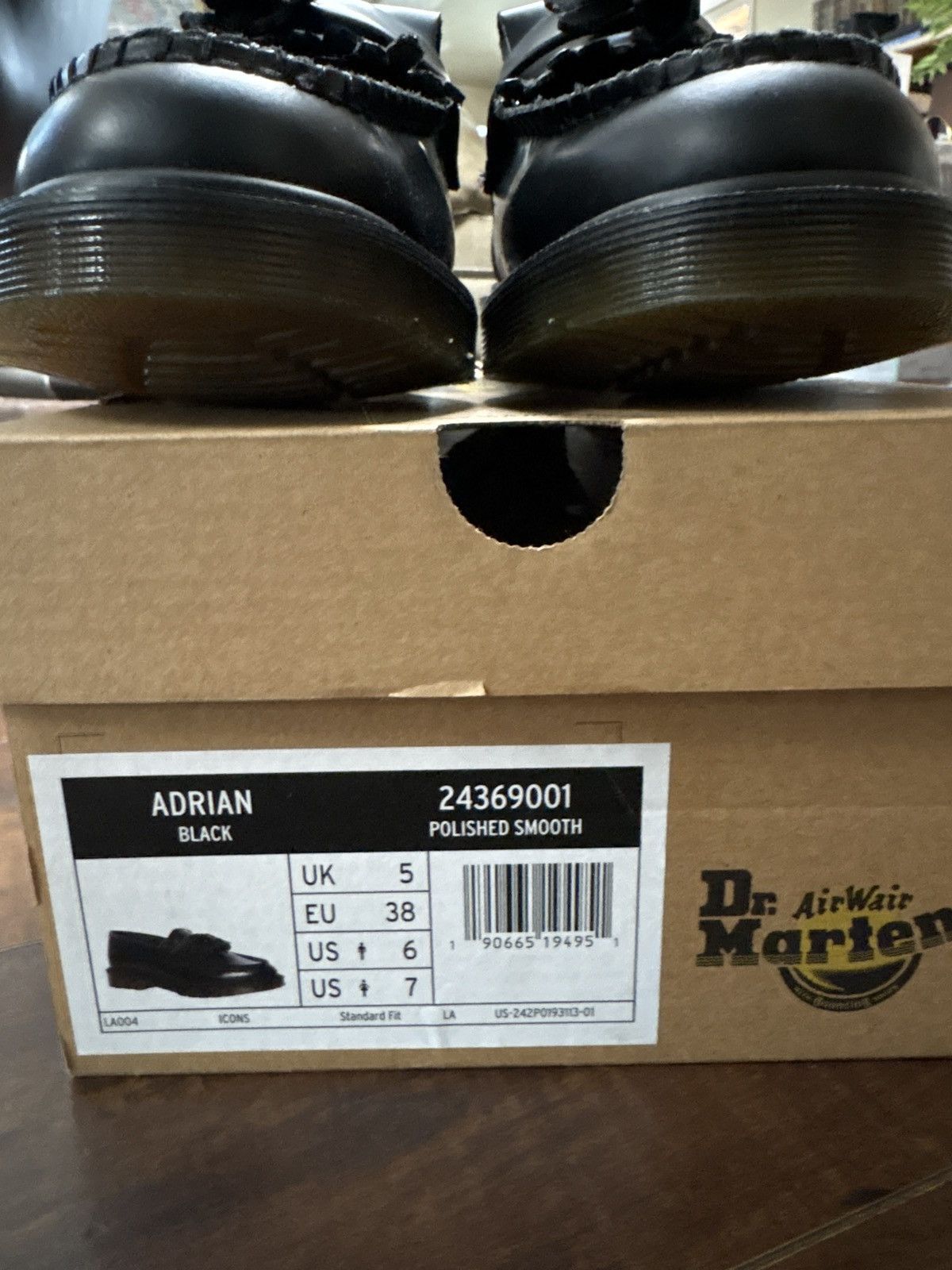 Dr. Martens Adrian Black Size US 7 / IT 37 - 3 Thumbnail