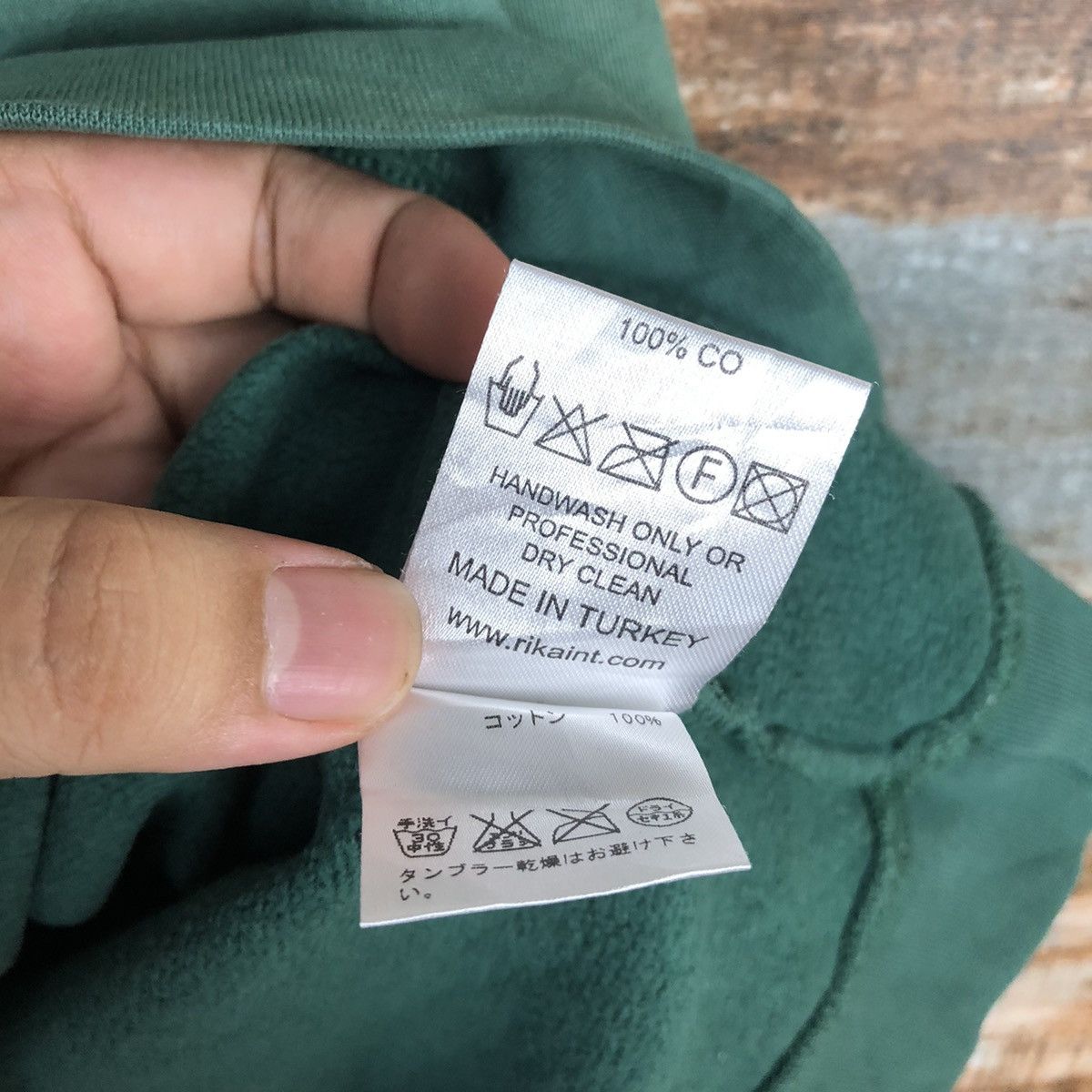 Japanese Brand × Vintage Rina Love Green Sweatshirt #A1919 Size US XS / EU 42 / 0 - 12 Thumbnail