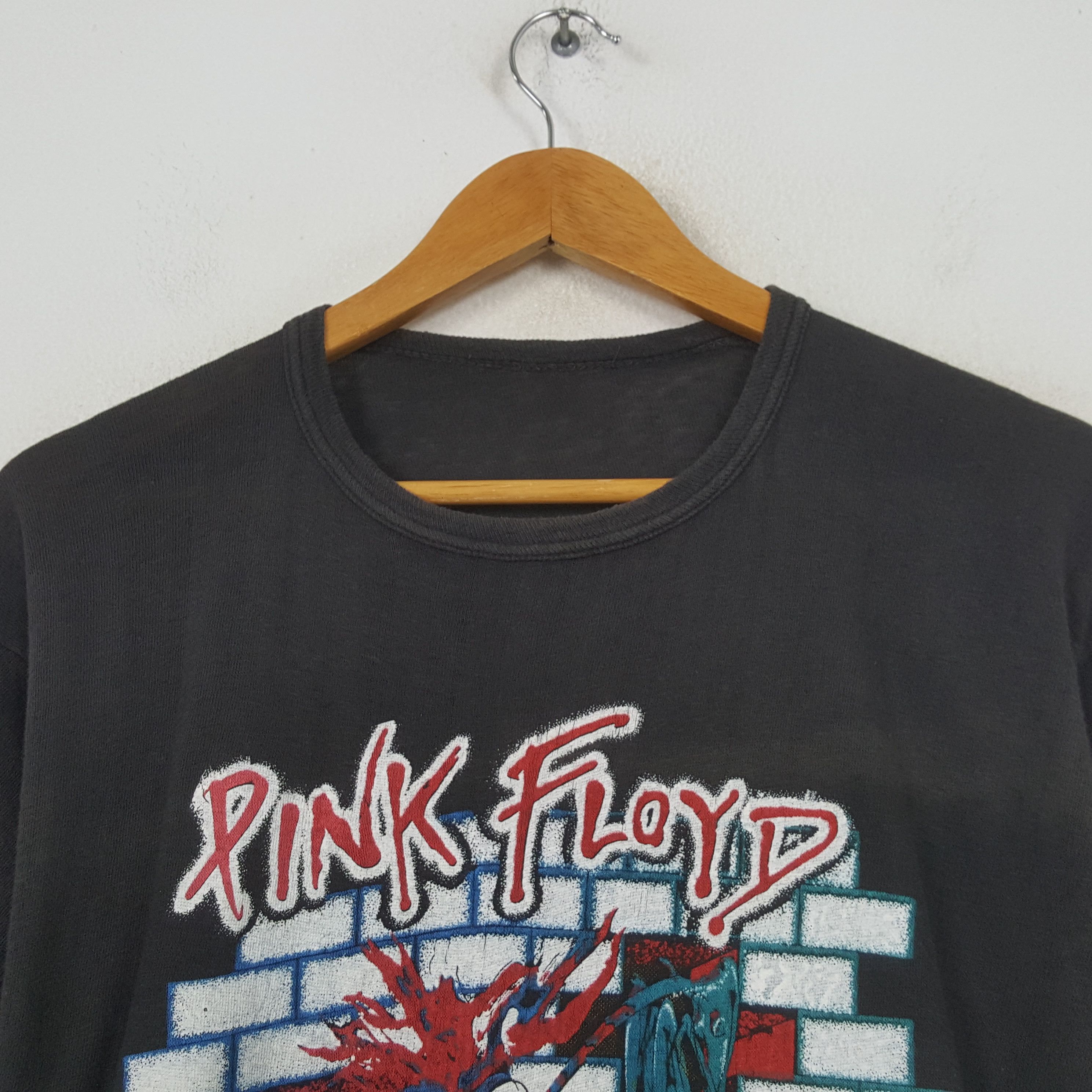 Vintage Vintage Pink Floyd American Rock Band T-shirt RR1 Size US M / EU 48-50 / 2 - 2 Thumbnail