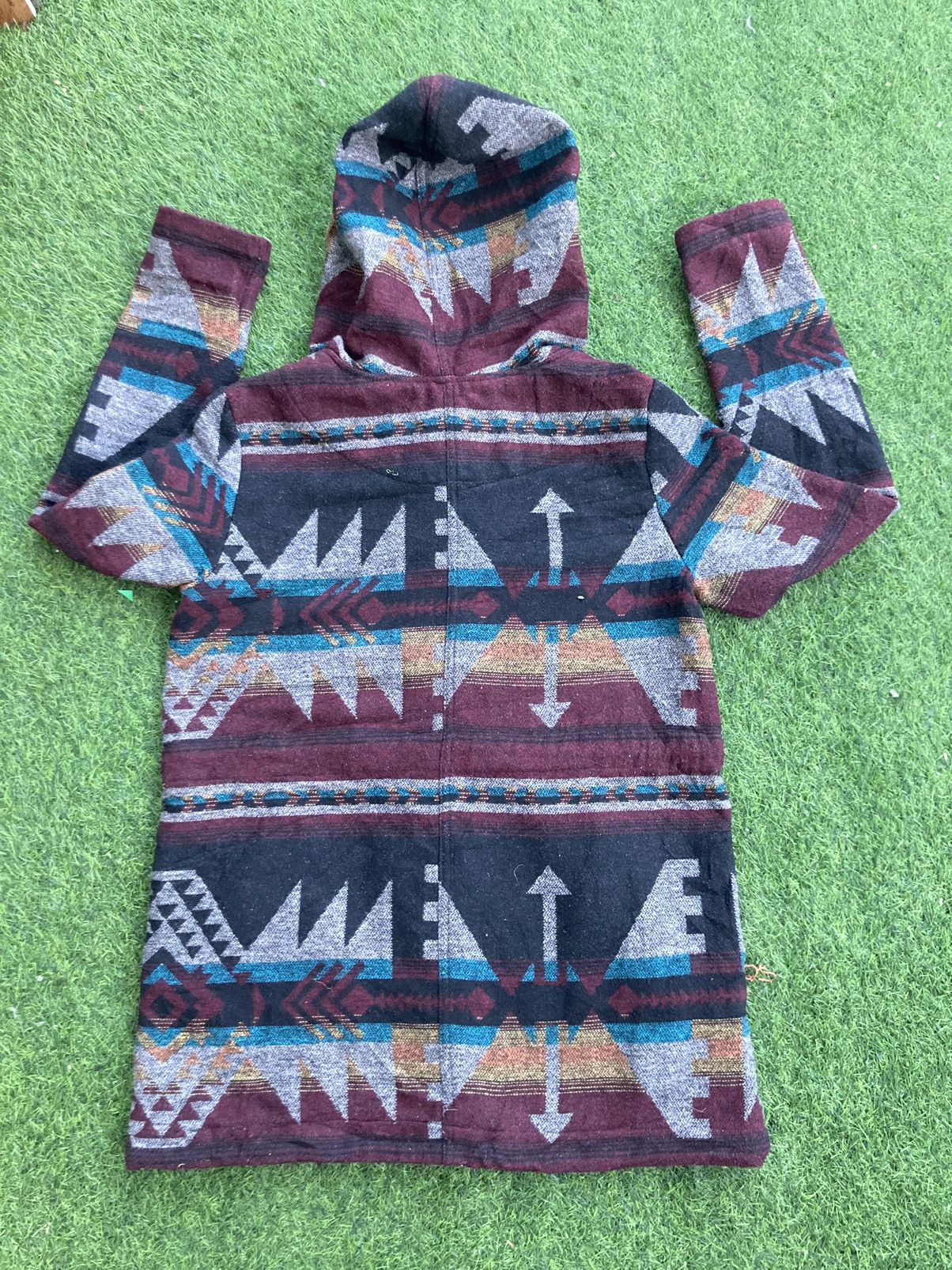 Forever 21 FOREVER 21 NATIVE NAVAJO HOODIE JACKET Size US M / EU 48-50 / 2 - 3 Thumbnail