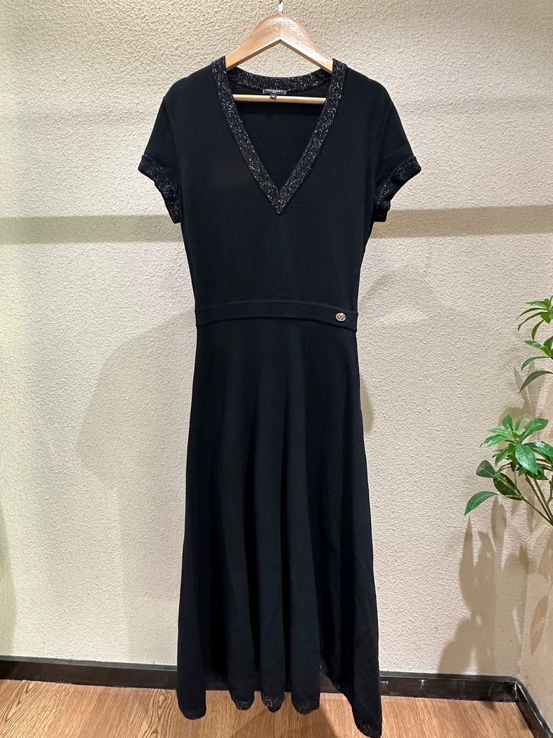 Chanel Chanel Egypt series black gold knitted dress Size XS / US 0-2 / IT 36-38 - 1 Thumbnail