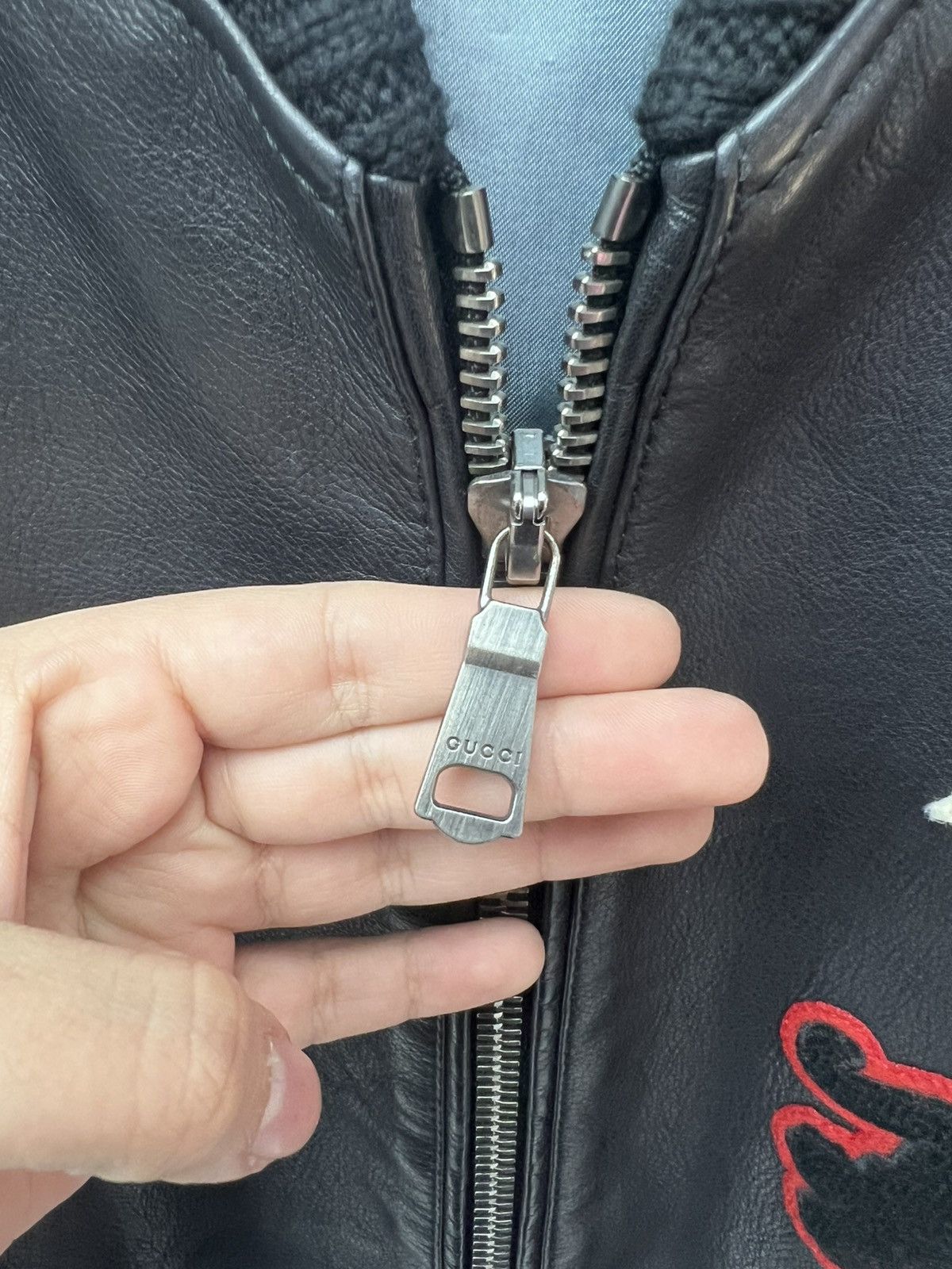 Gucci Gucci Panther Patch Leather Zip Size US M / EU 48-50 / 2 - 7 Thumbnail