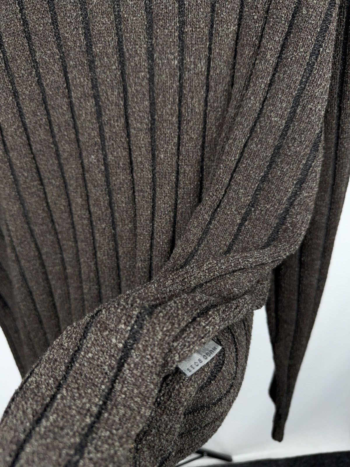 Hugo Boss Luxury Retro 00s Hugo Boss Ribbed Knit Sweater Made in Italy Size US L / EU 52-54 / 3 - 4 Thumbnail