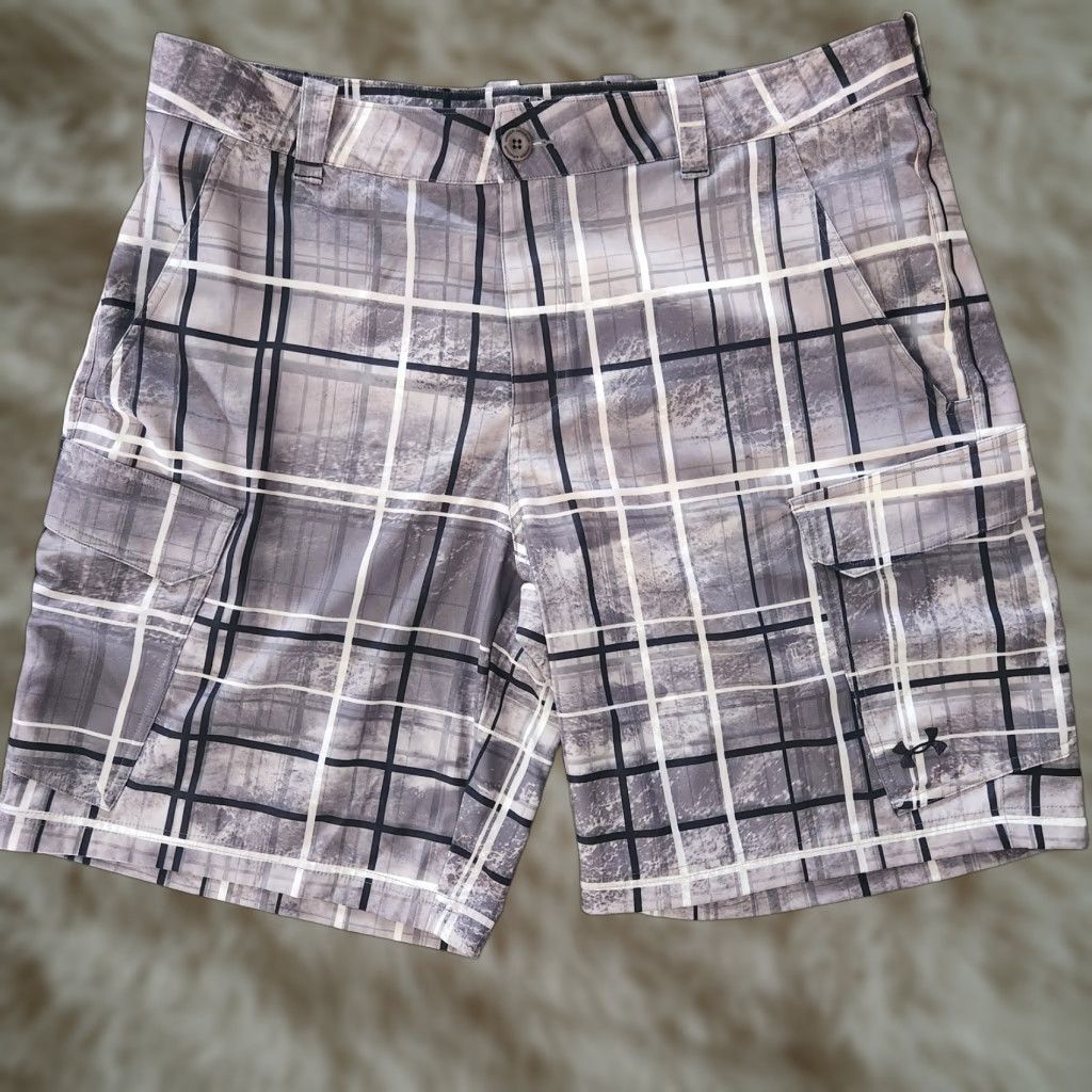 Under Armour Under Armour Cargo Shorts Mens 40 Plaid AOP Ocean Waves Performance Golf Cargo Pocket Navy Blue 40 Mens Size US 40 / EU 56 - 1 Thumbnail