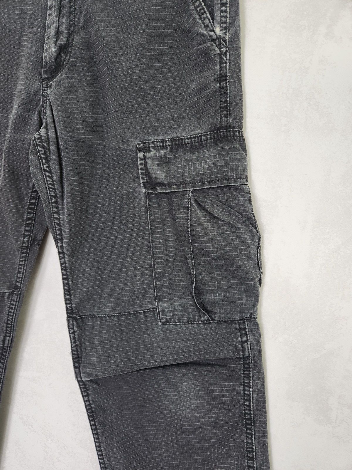 Carhartt × Carhartt Wip × Vintage Vintage 90s Carhartt Slim Cargo Pants distressed 29x32 Size US 29 - 6 Thumbnail
