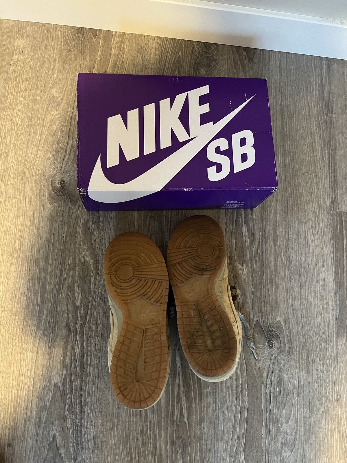 Nike SB Nike SB Dunk Low Pro Beige Size US 9 / EU 42 - 4 Thumbnail