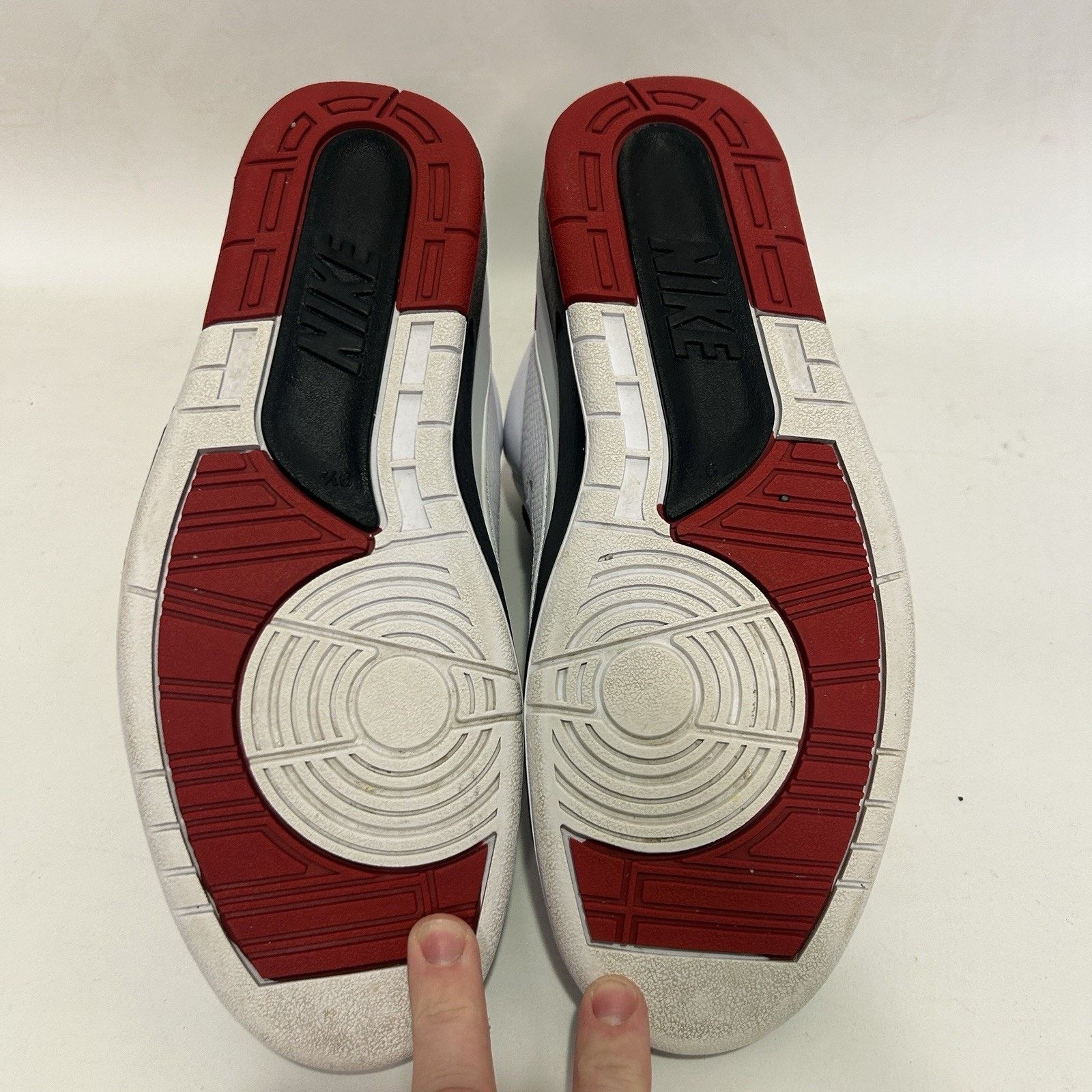 Nike Nike Air Jordan 2 Retro OG “”Chicago/White Red” DX2454-106 Size US 9.5 / EU 42-43 - 7 Thumbnail