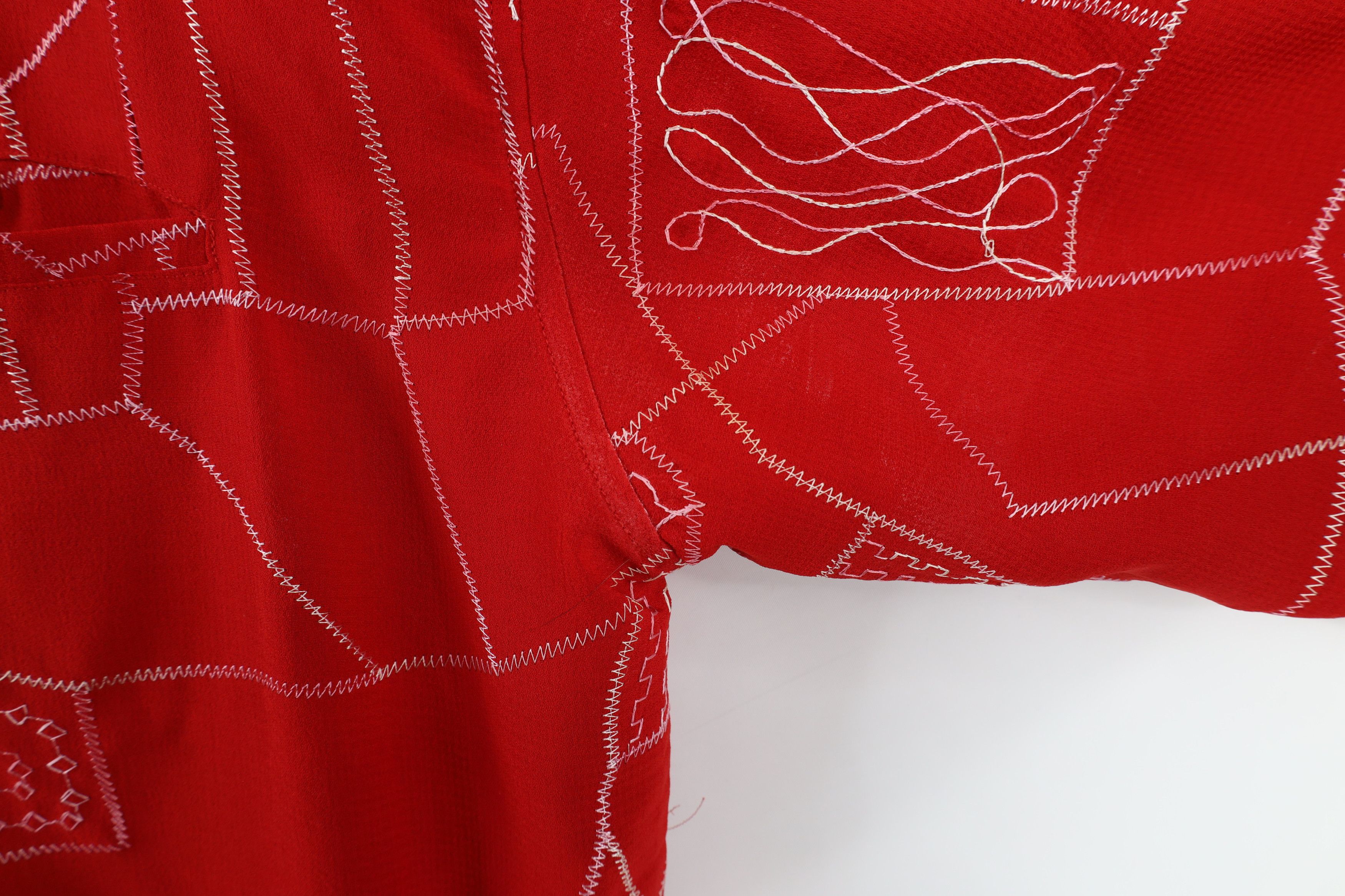 Vintage Vintage 90s Streetwear Geometric Baggy Fit Button Shirt Red Size US XXL / EU 58 / 5 - 8 Thumbnail