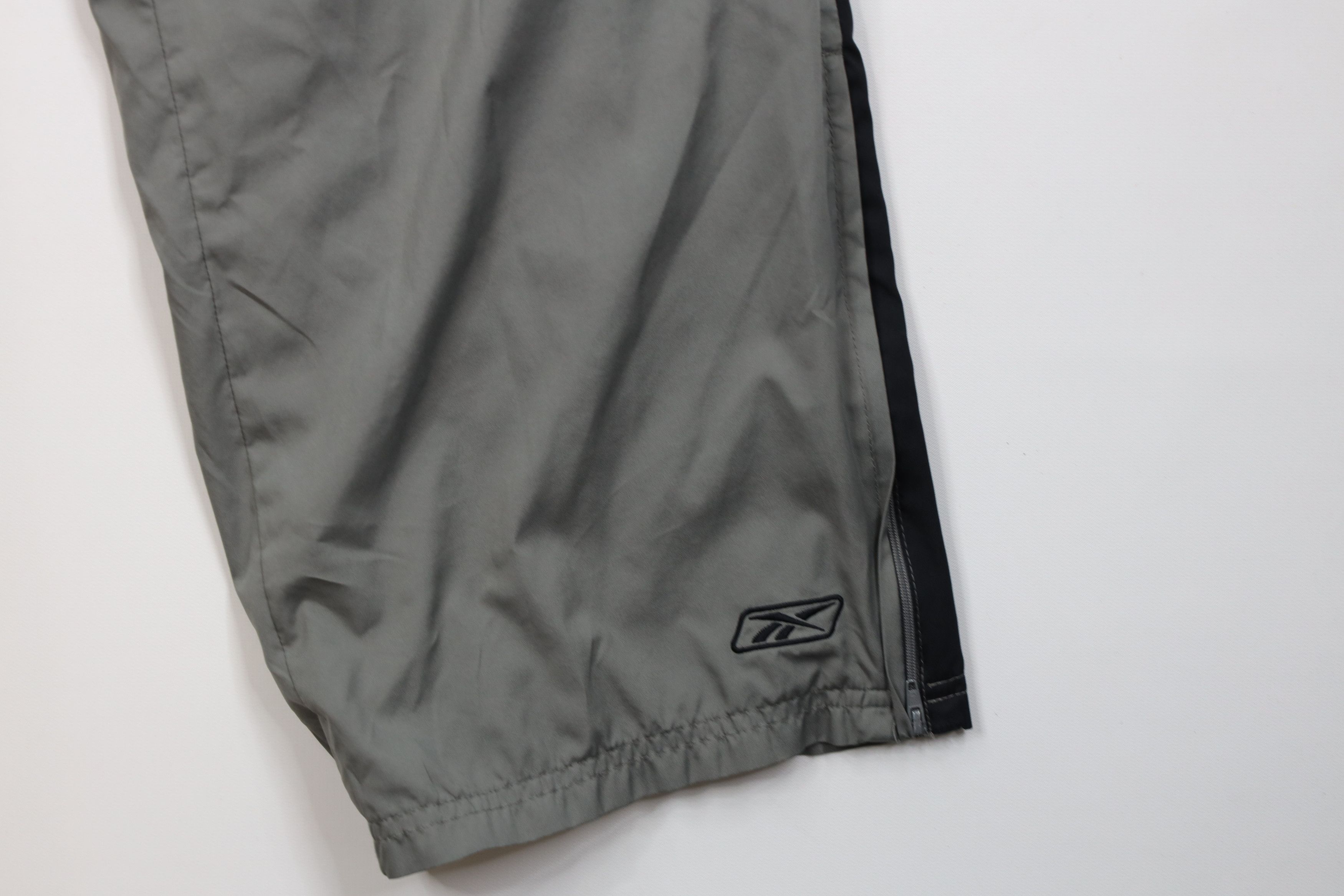 Reebok Vintage 90s Y2K Reebok Lined Wide Leg Windbreaker Pants Gray Size US 36 / EU 52 - 5 Thumbnail