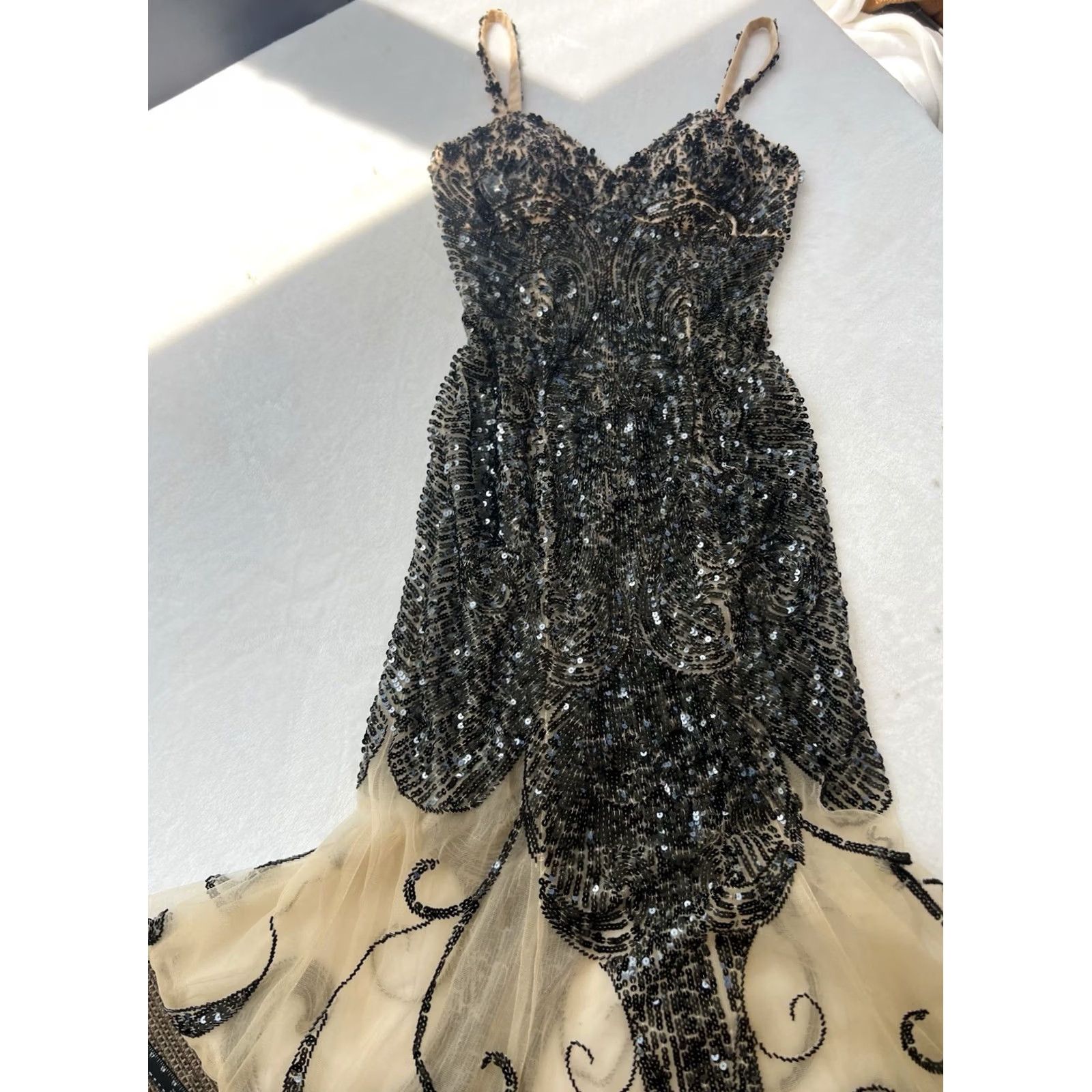 Vintage Jasz Couture Formal Mermaid Sleeveless Beaded Black Gown 4 - Red Carpet, Deep V-Neck, Lace Up, Long Dress, Women Size S / US 4 / IT 40 - 2 Thumbnail