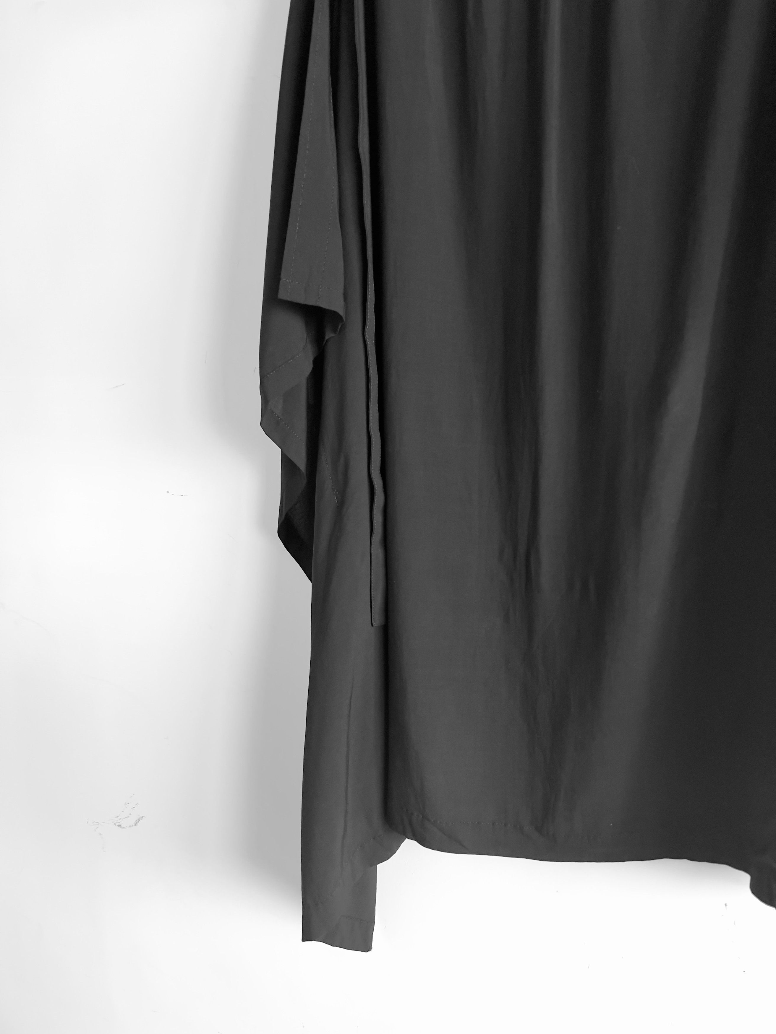 Yohji Yamamoto Yohji Yamamoto Femme - Rayon Asymmetrical Draped Skirt Size 30" / US 8 / IT 44 - 4 Thumbnail
