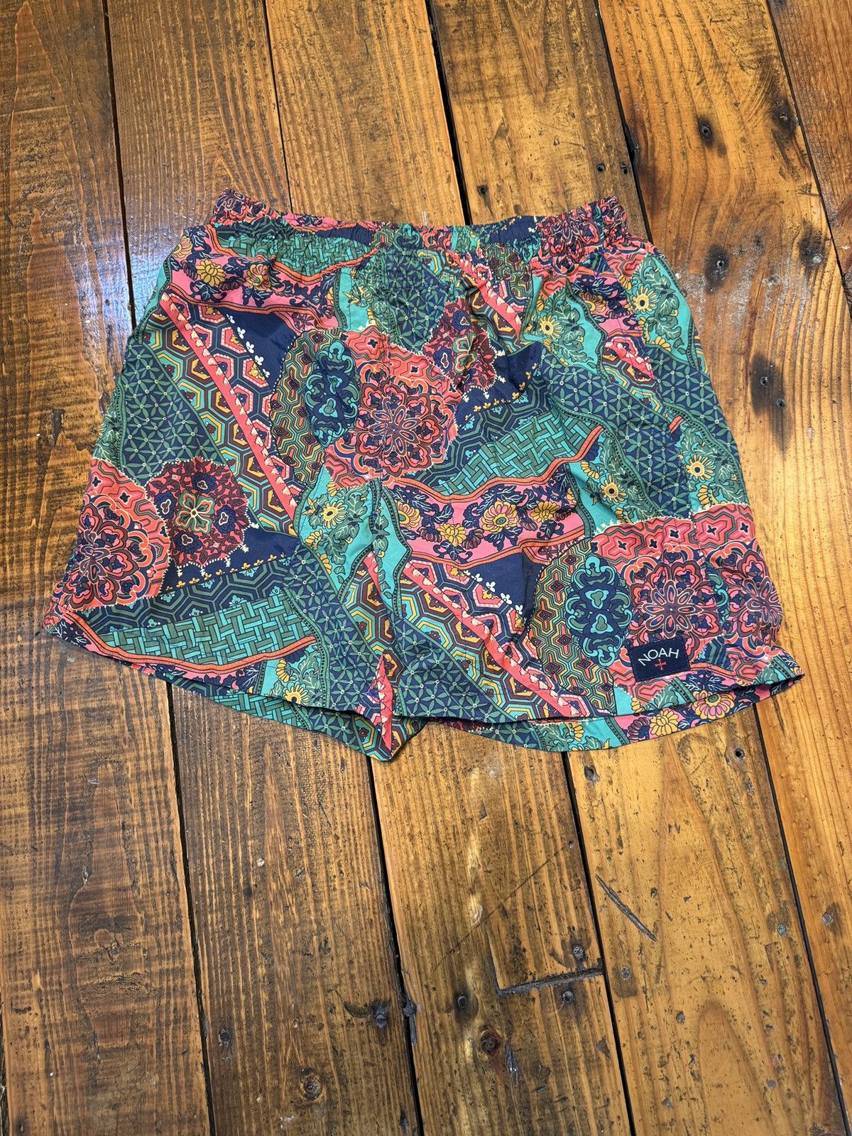 Noah Noah Italian Nylon Paisley Baggie Shorts M Size US 32 / EU 48 - 2 Thumbnail