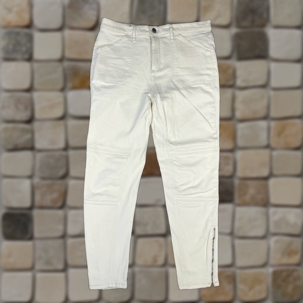 Banana Republic Banana Republic Jeans Women Mid Rise Skinny White Denim 30x26 Regular 5-Pocket Cotton Spandex Denim Zip Button Pants Classic Outdoor Mens Womens Girls Size 30" / US 8 / IT 44 - 1 Thumbnail