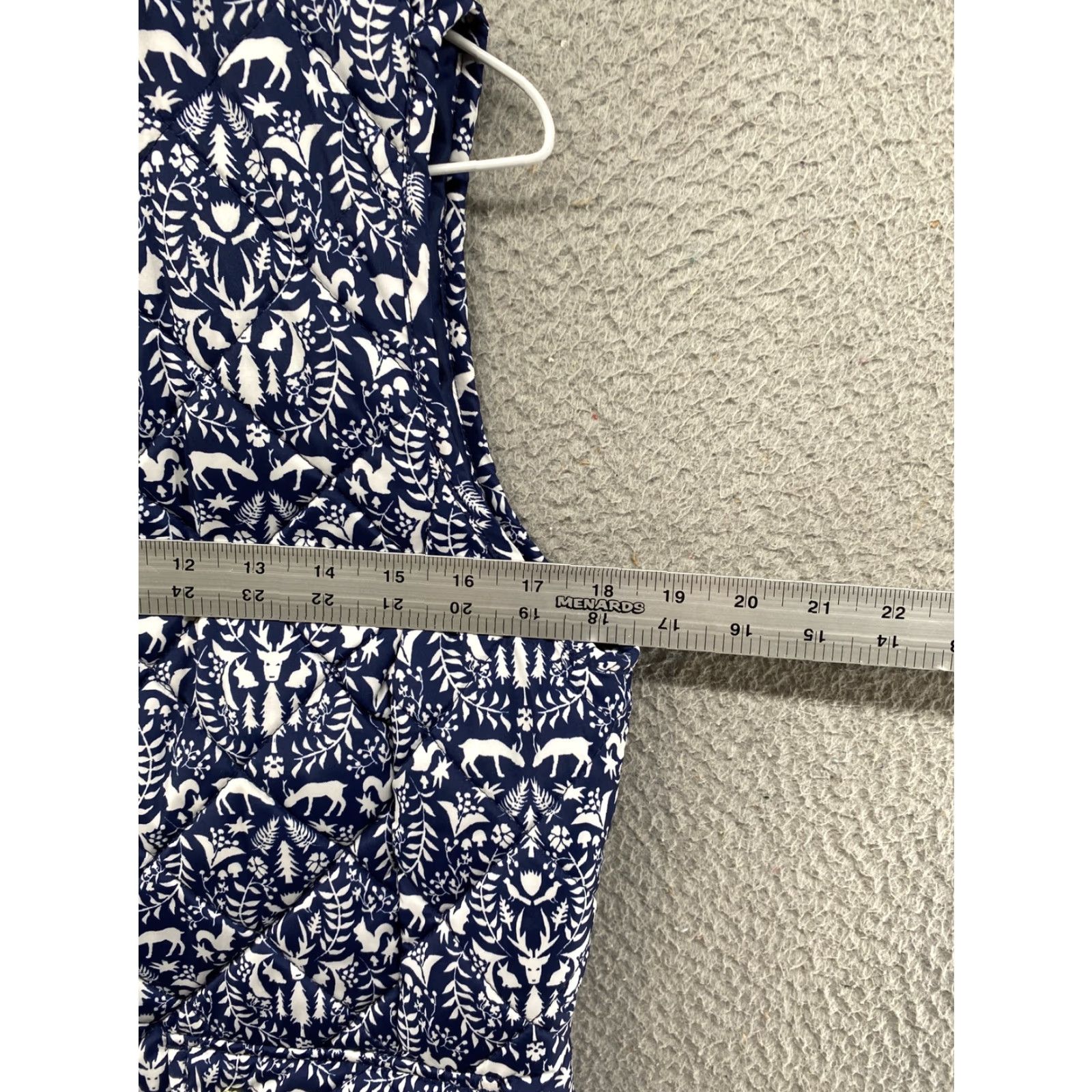 Vintage St. John’s Bay Vest Full Zip Up Quilted Puffer Deer Women’s Medium Blue 90s City Vest Womens Zip Pockets Regular Size M / US 6-8 / IT 42-44 - 4 Thumbnail