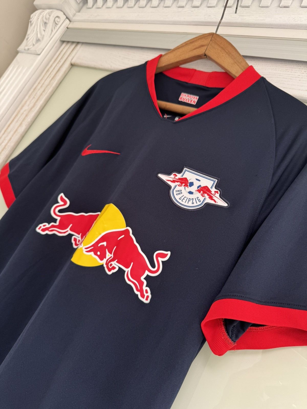 Nike RB Leipzig 2019-2020 Away Soccer Jersey Football Shirt Kit Size US L / EU 52-54 / 3 - 6 Thumbnail