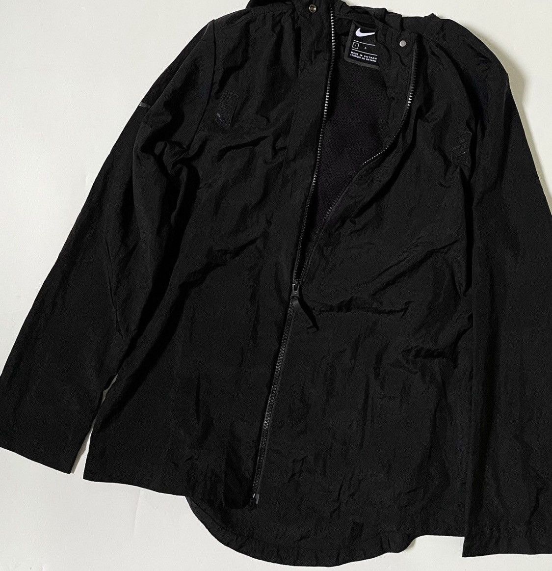 Nike Nike packable black zip hoodie jacket Size US S / EU 44-46 / 1 - 4 Thumbnail