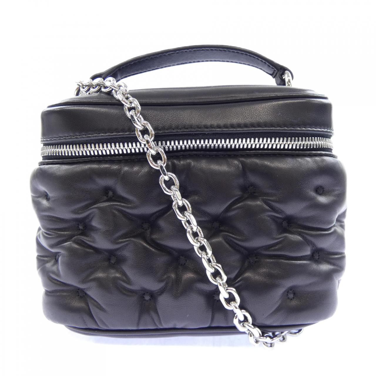 Maison Margiela Maison Margiela Maison Margiela Glam Slam Sheepskin Shoulder Bag Leather Vanity Bag SB2WD0091 DUTY FREE for USA Size ONE SIZE - 1 Thumbnail